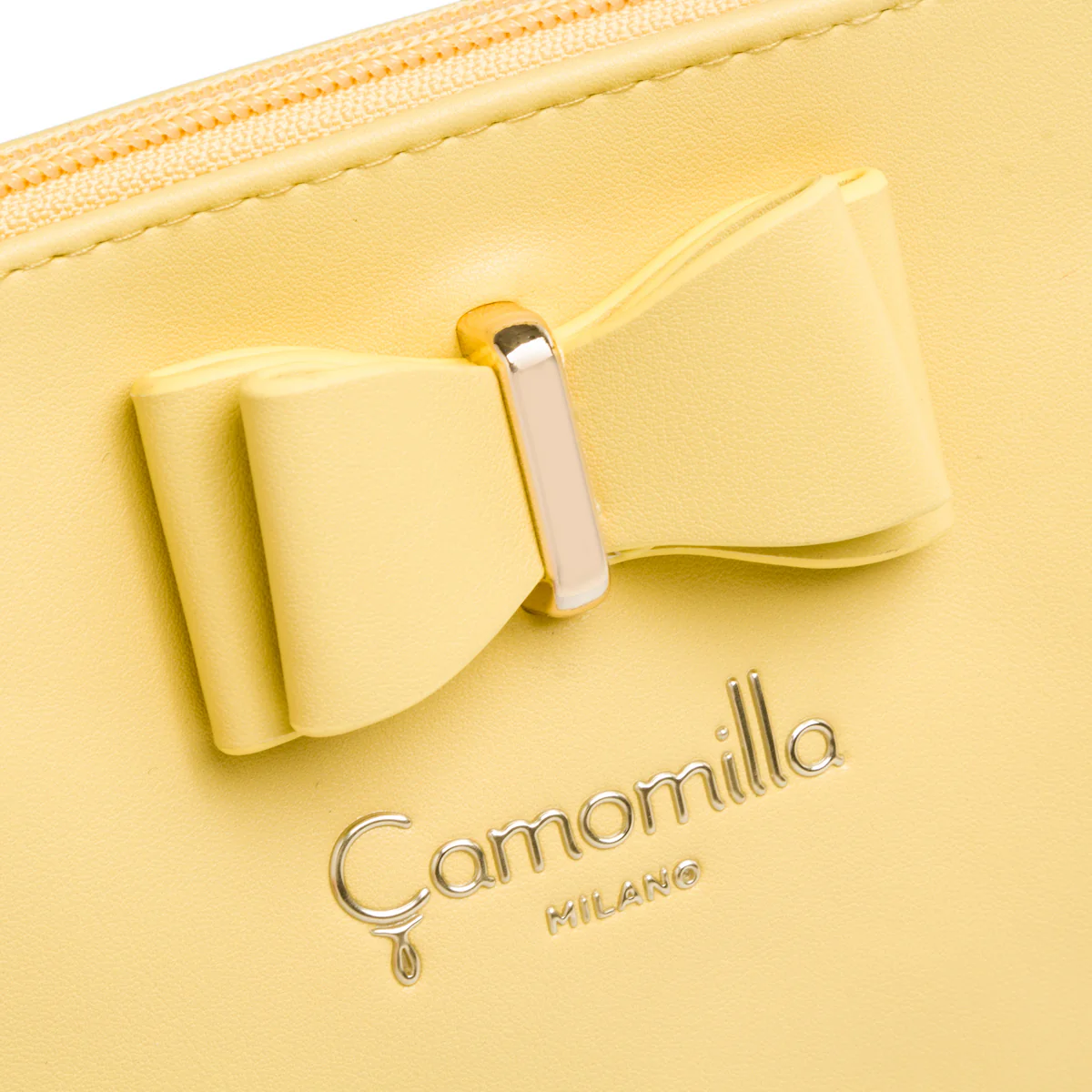 Astuccio a busta giallo da donna con fiocco  e con manico Camomilla Milano - Image 3