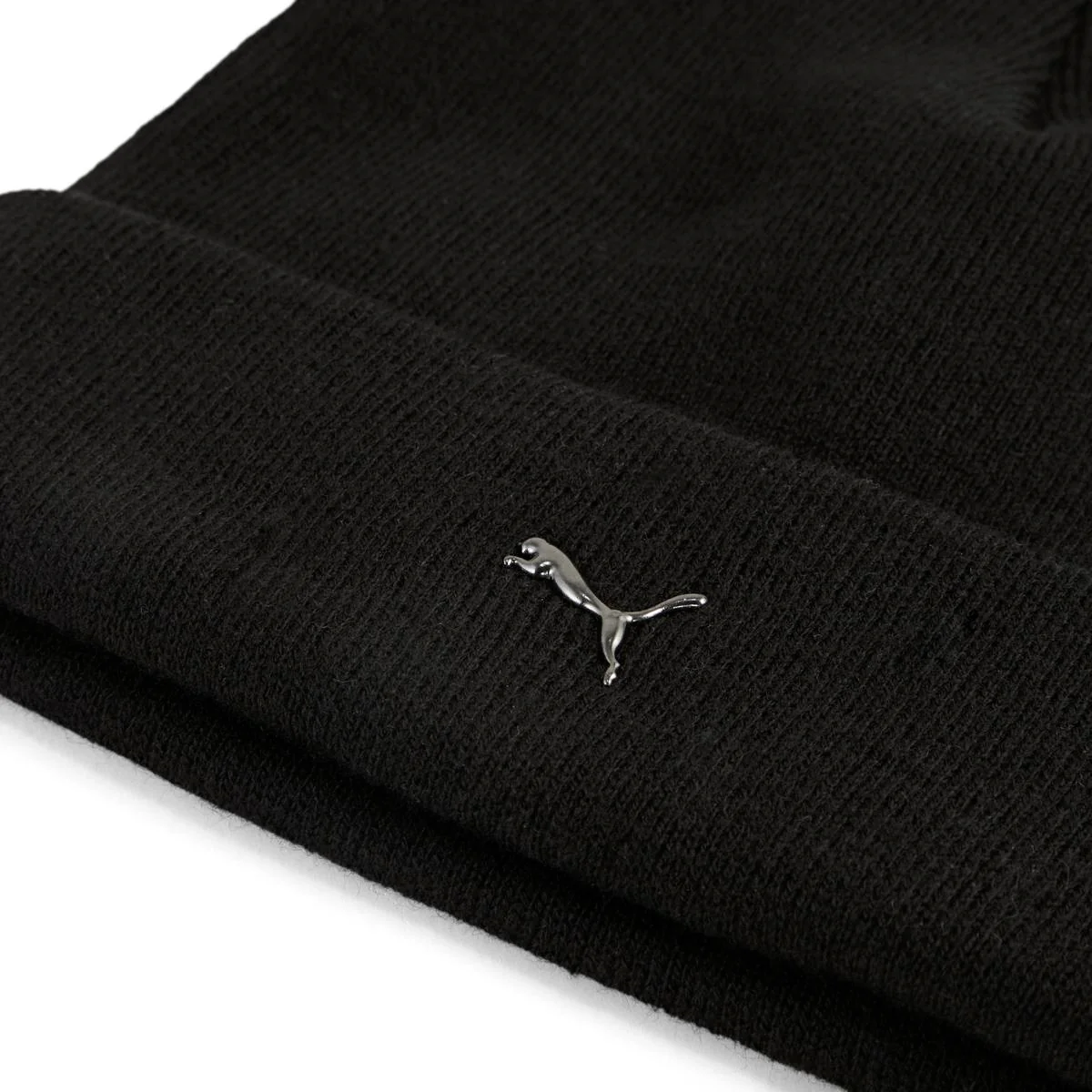 Berretto nero unisex Puma con logo metallizzato - Image 3