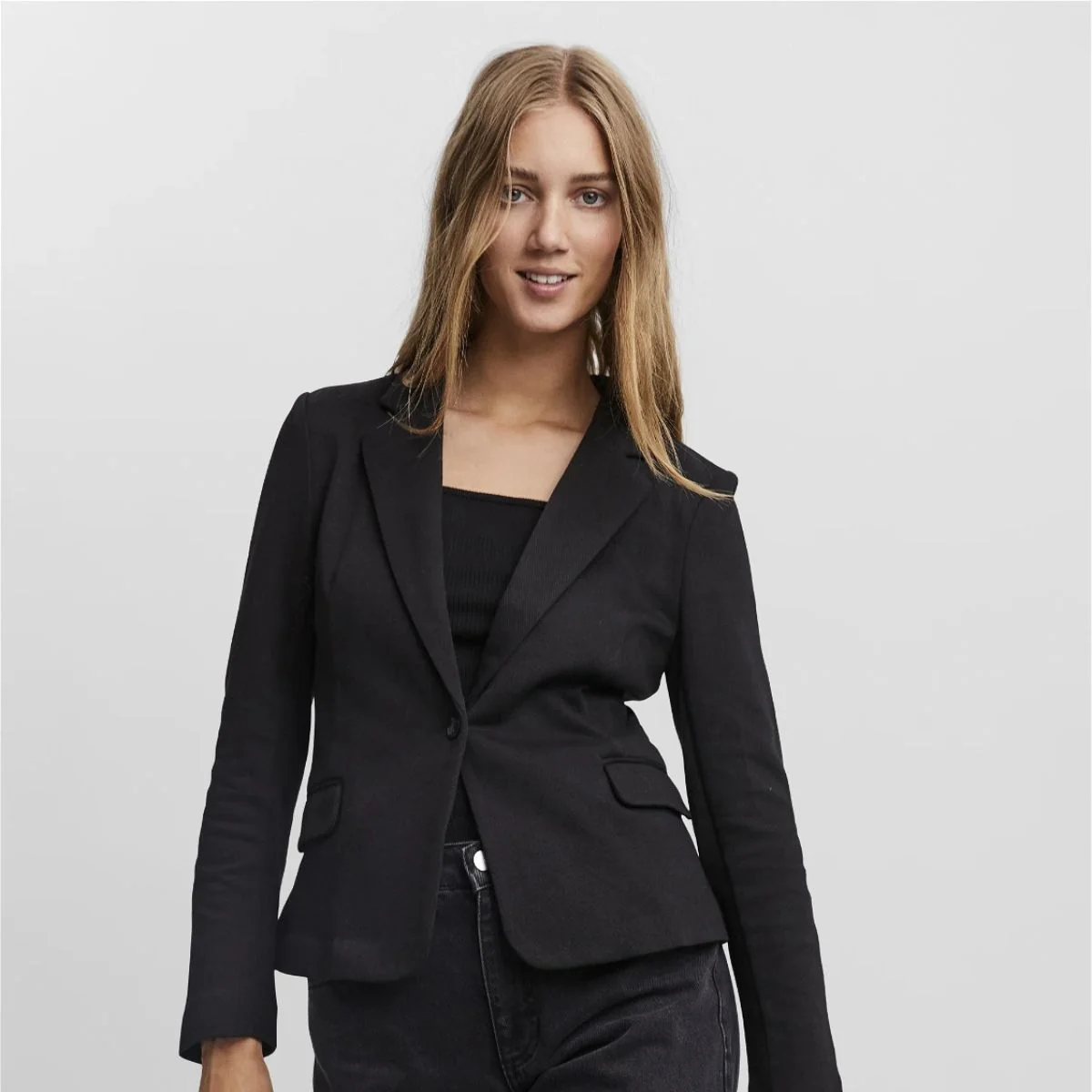 Blazer giacca da donna nera monopetto Vero Moda