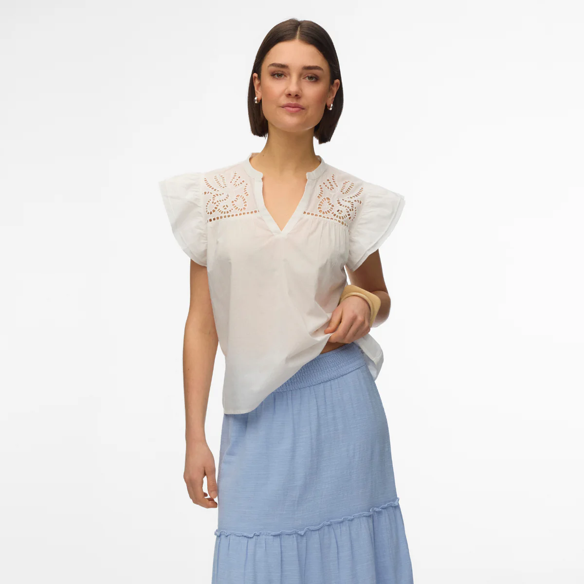 Blusa a maniche corte bianca da Donna con ricami sciangallo Vero Moda