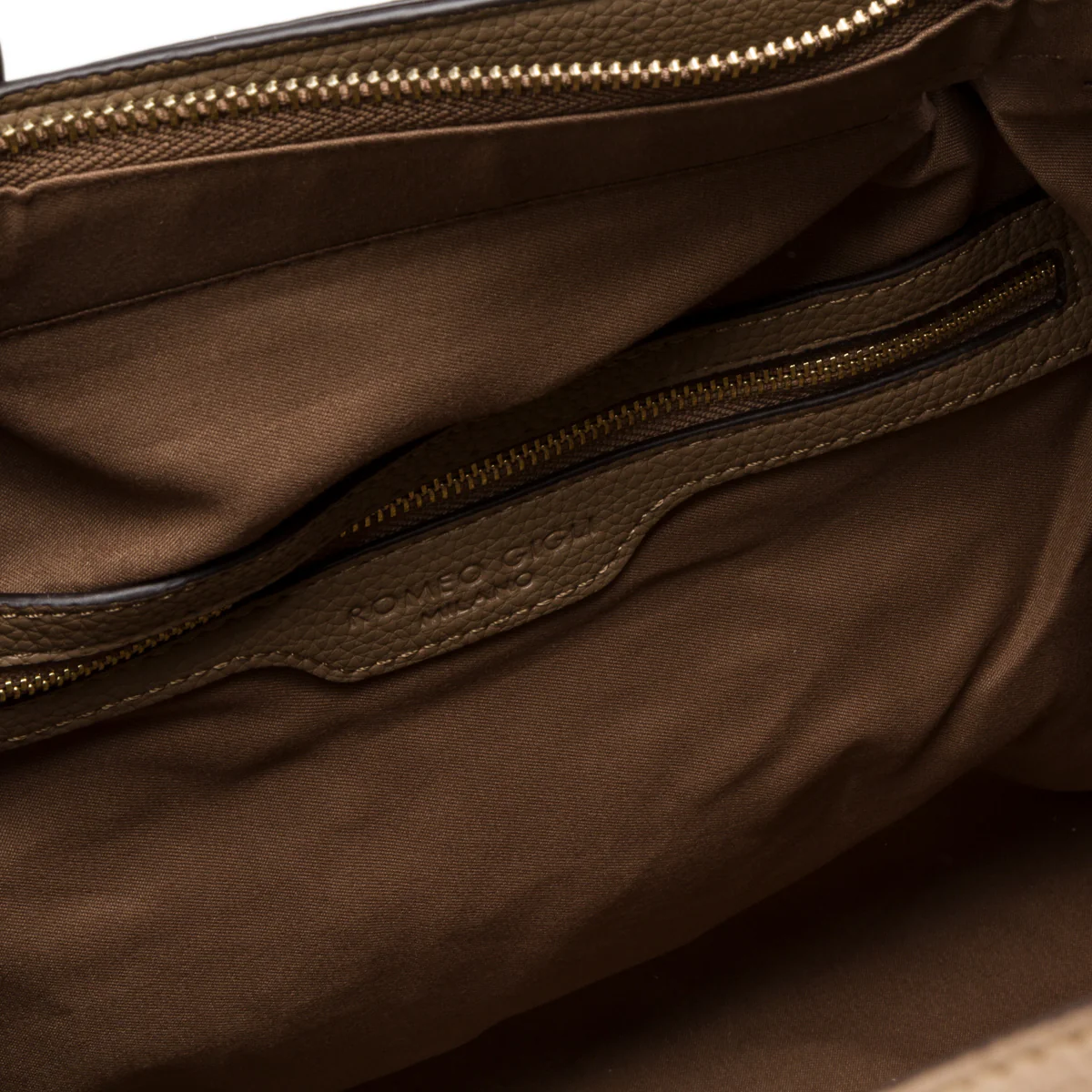 Borsa a mano da donna taupe con logo Romeo Gigli Milano - Image 4