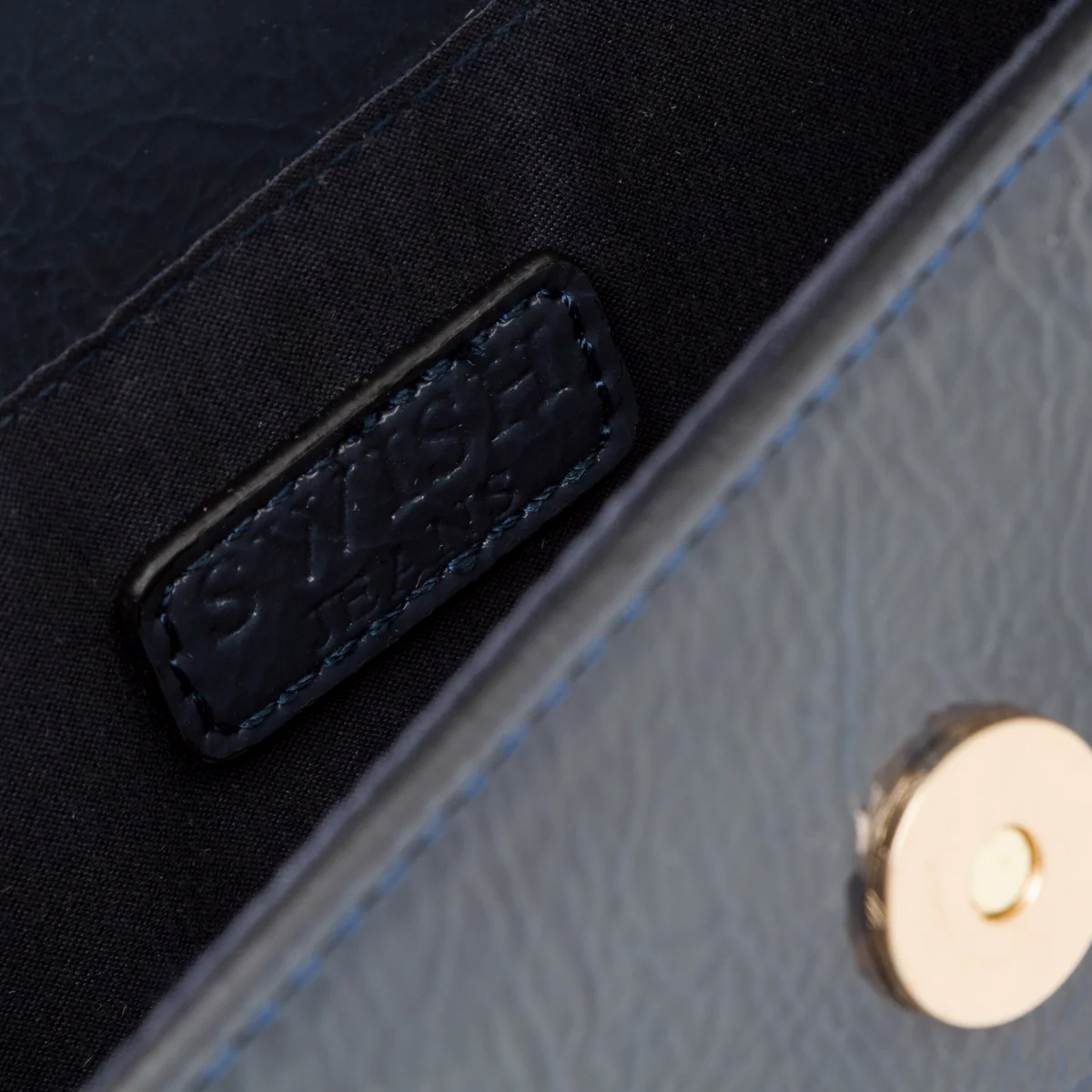 Borsa a mano grigia da donna con logo in metallo Swish Jeans - Image 6