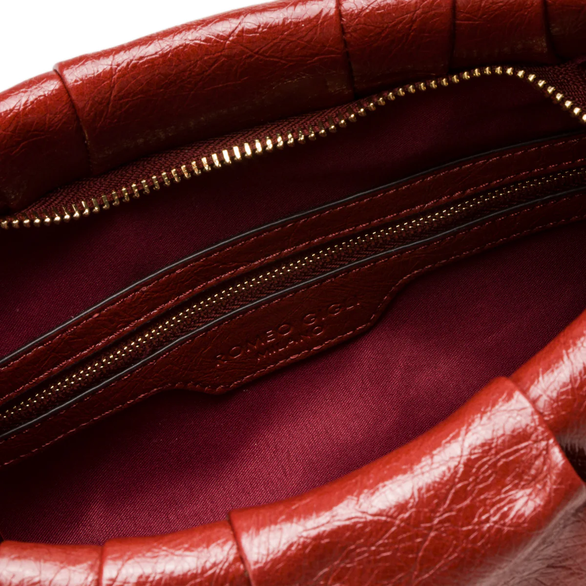 Borsa a spalla da donna rosso con logo Romeo Gigli Milano - Image 4