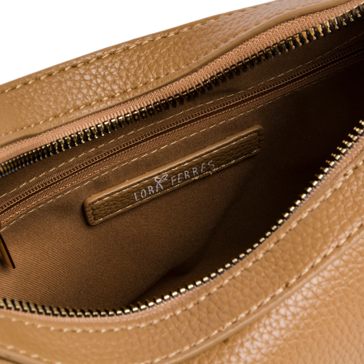 Borsa a spalla Beige da Donna con logo in metallo Lora Ferres - Image 4