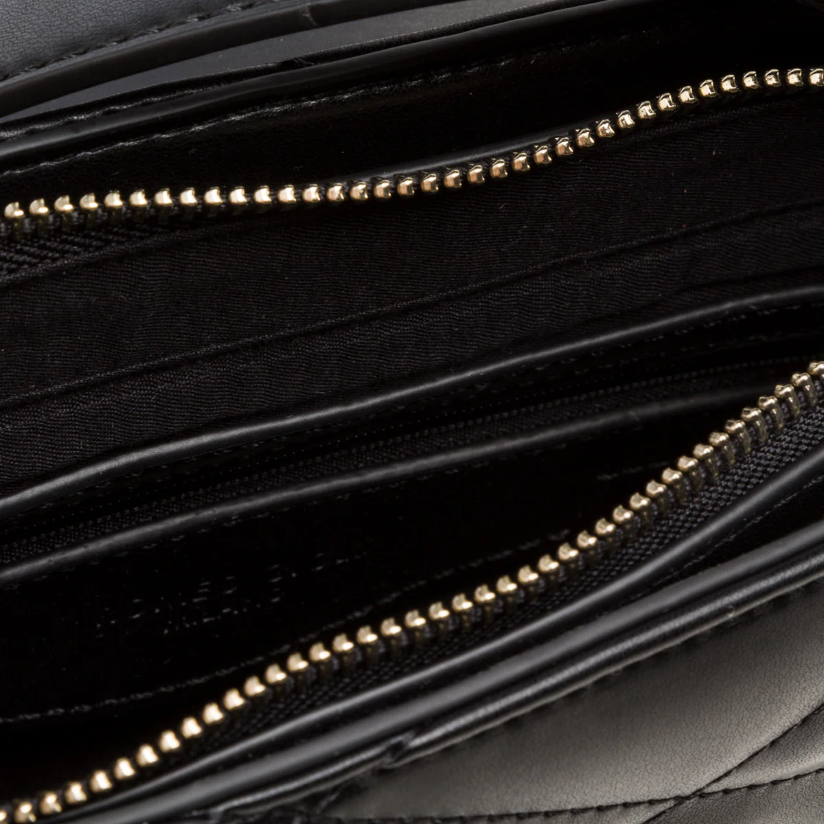 Borsa a spalla nera da donna effetto trapuntato Romeo Gigli Milano - Image 4