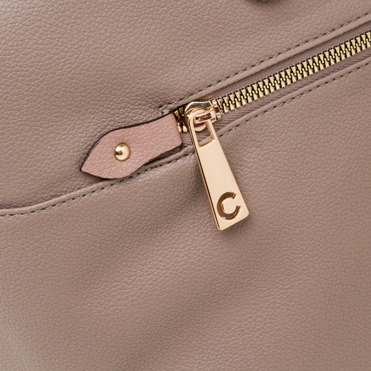 Borsa a spalla taupe da donna con zip frontale Carrera First - Image 3
