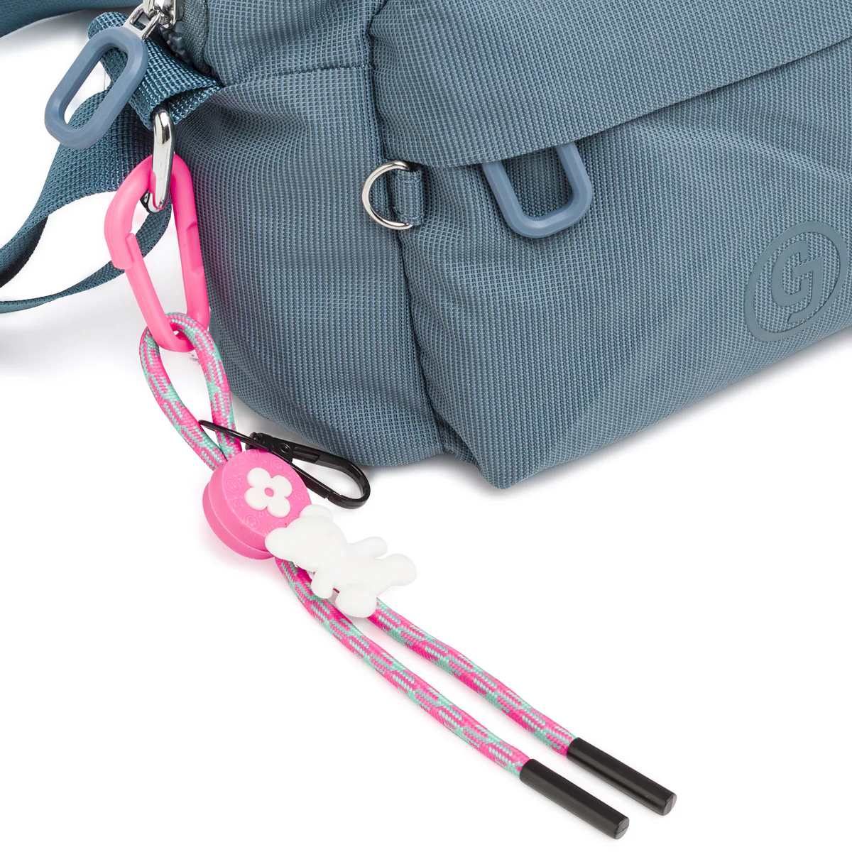 Borsa a tracolla Blu Donna in tessuto tecnico con charm Carrera Jeans - Image 4