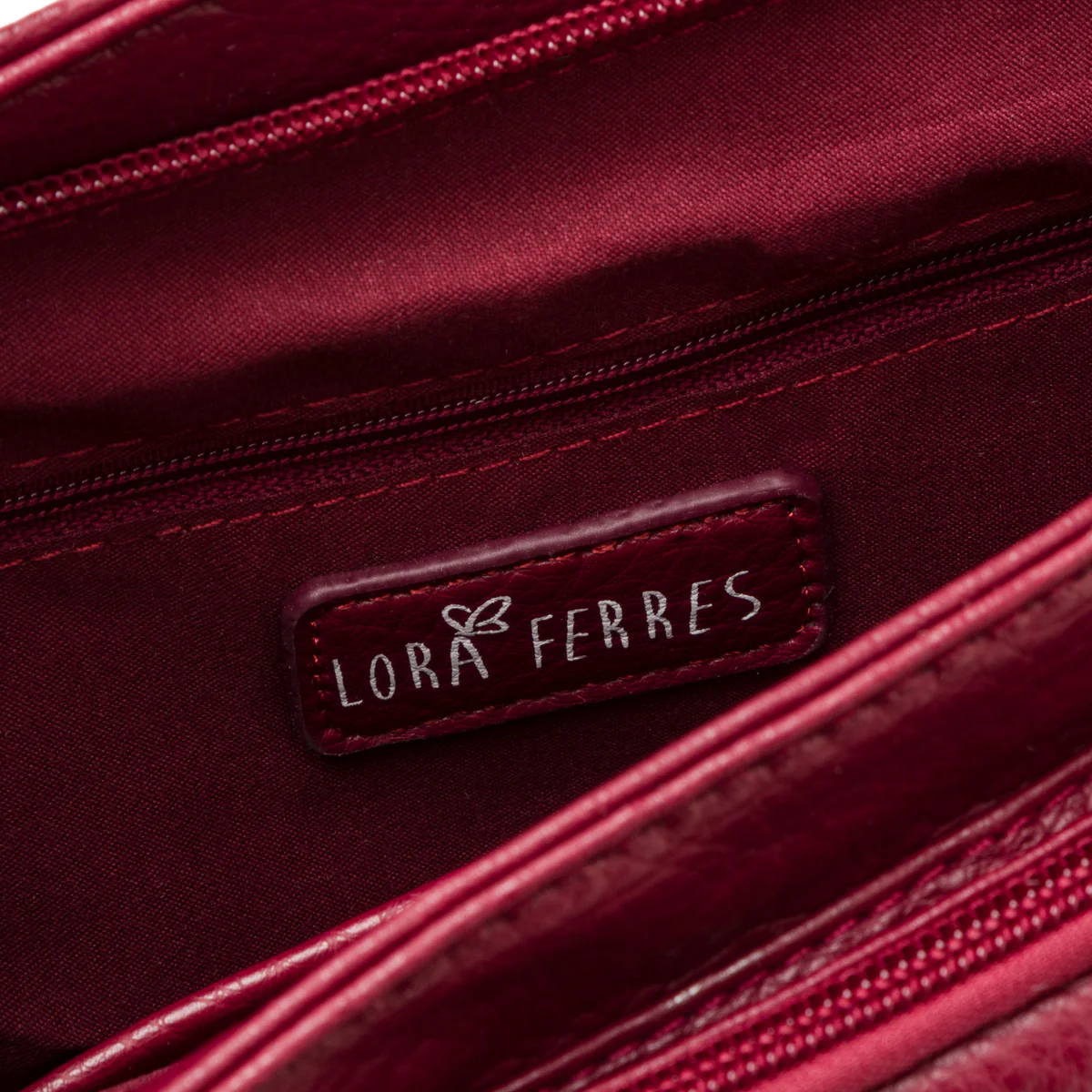 Borsa a tracolla bordeaux da donna con zip frontale Lora Ferres - Image 5