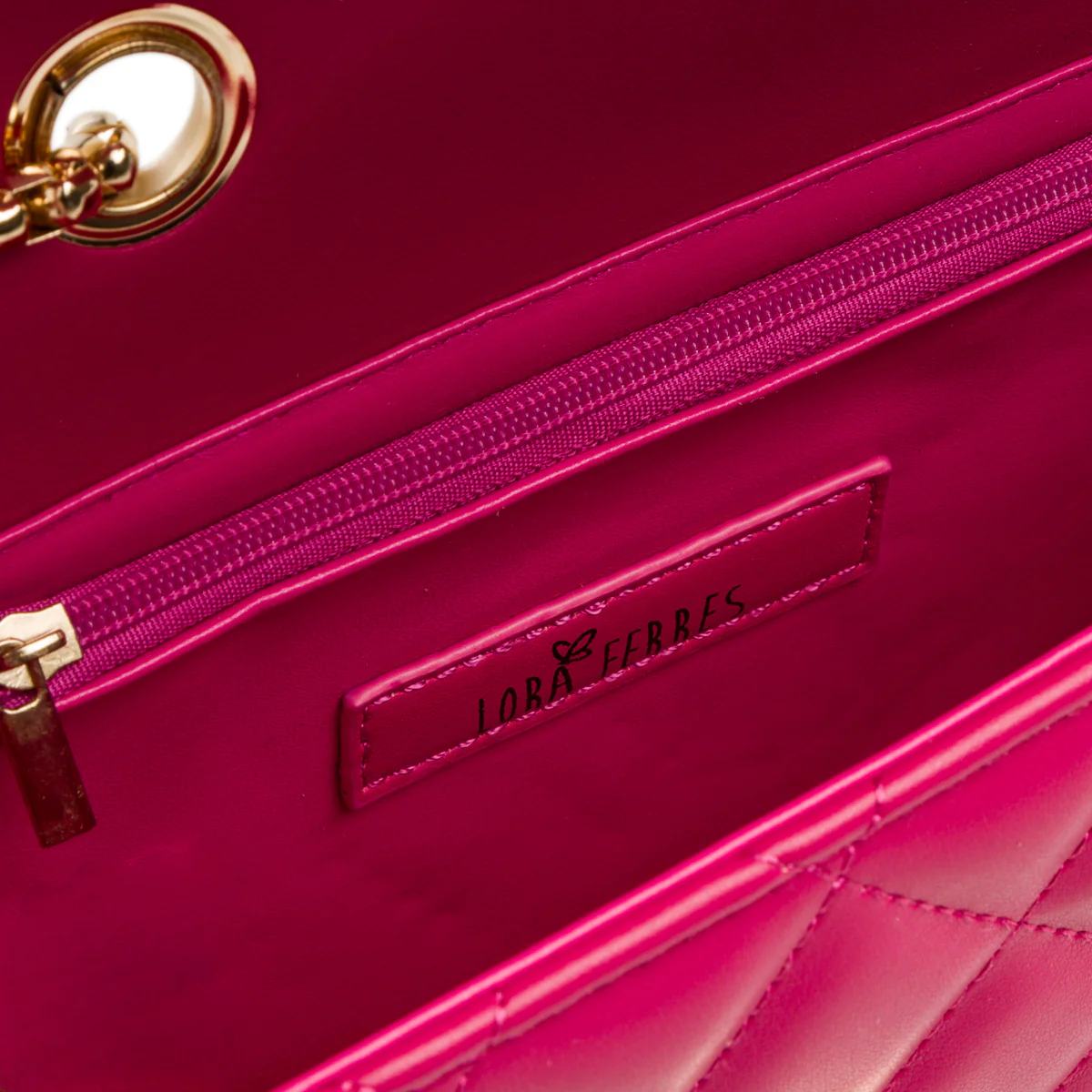Borsa a tracolla da donna fucsia effetto trapuntato Lora Ferres - Image 4