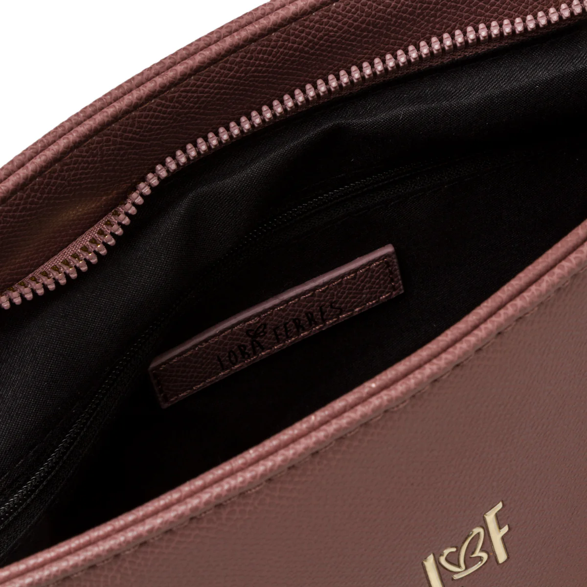 Borsa a tracolla rosa scuro da donna con manico a catena Lora Ferres - Image 2