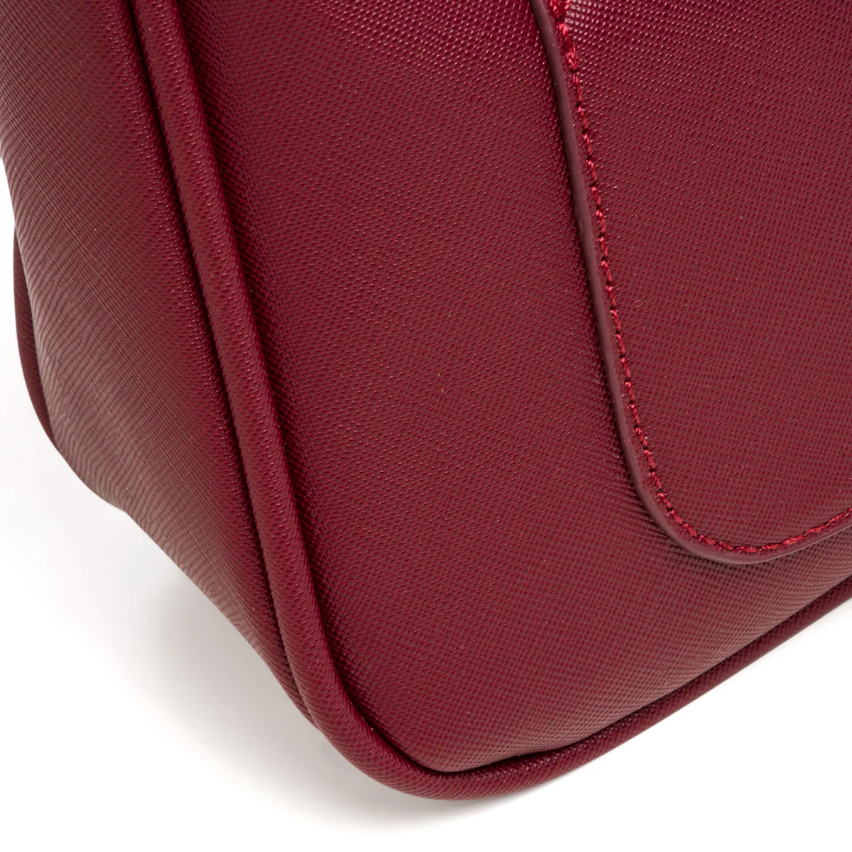 Borsa a tracolla rosso bordeaux con logo in metallo Lora Ferres - Image 3