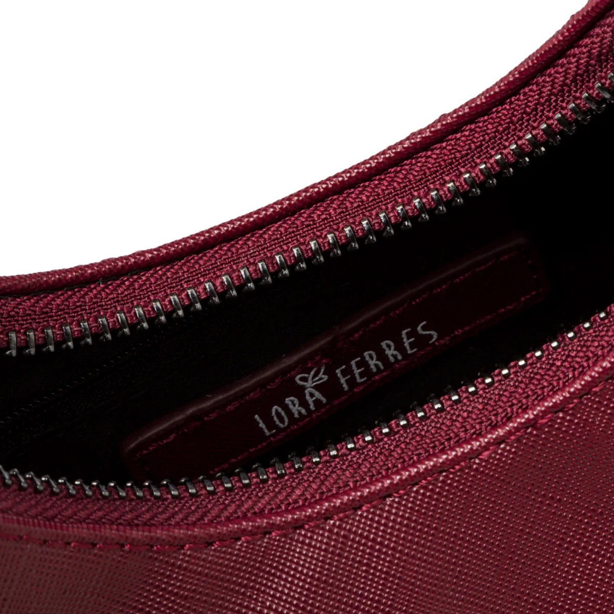 Borsa bordeaux da donna con tracolla a catena lora Ferres - Image 5