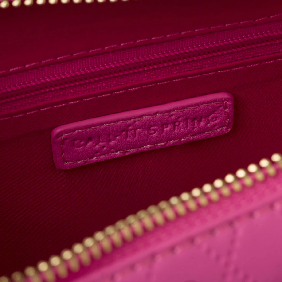 Borsa fucsia da donna con tracolla in metallo Call It Spring Lilheart - Image 4