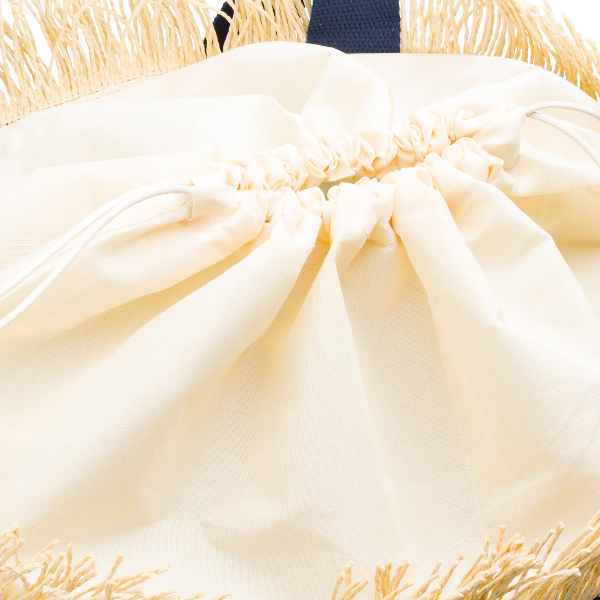 Borsa Mare da Donna in Rafia da Donna a Righe Azzurre con Frange Lora Ferres On The Beach - Image 3