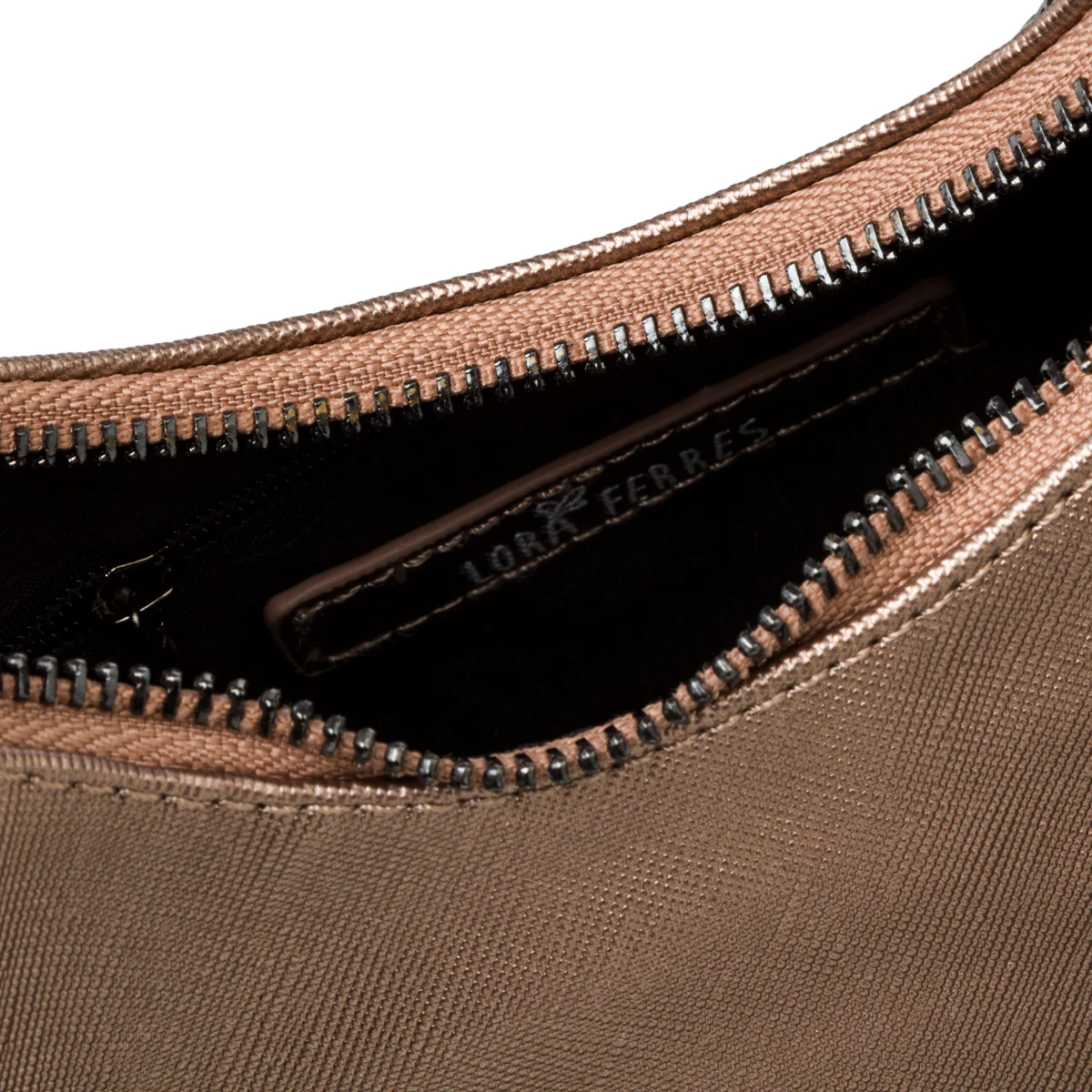 Borsa oro rosa da donna con tracolla a catena lora Ferres - Image 5