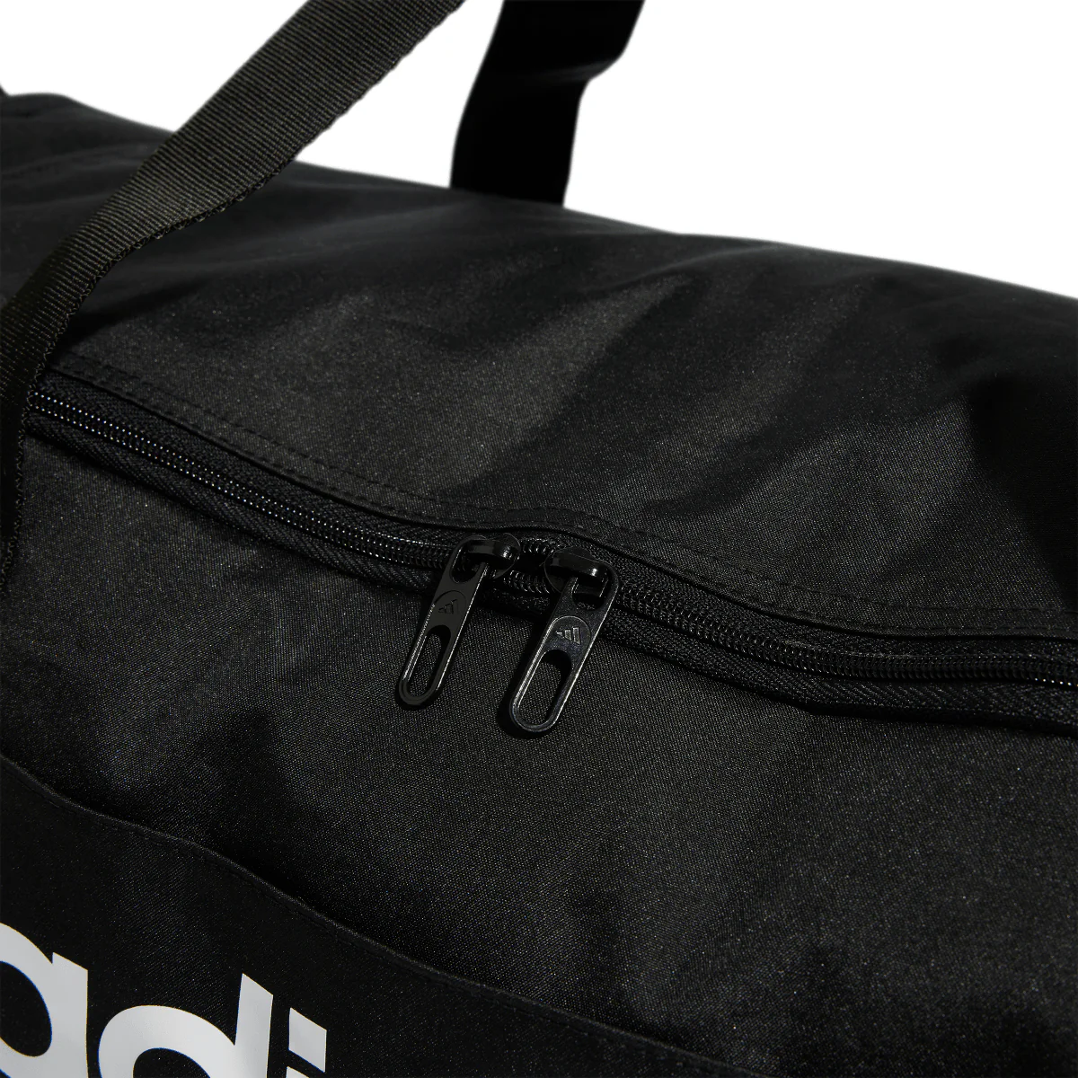 Borsa sportiva nera con logo frontale adidas - Image 4