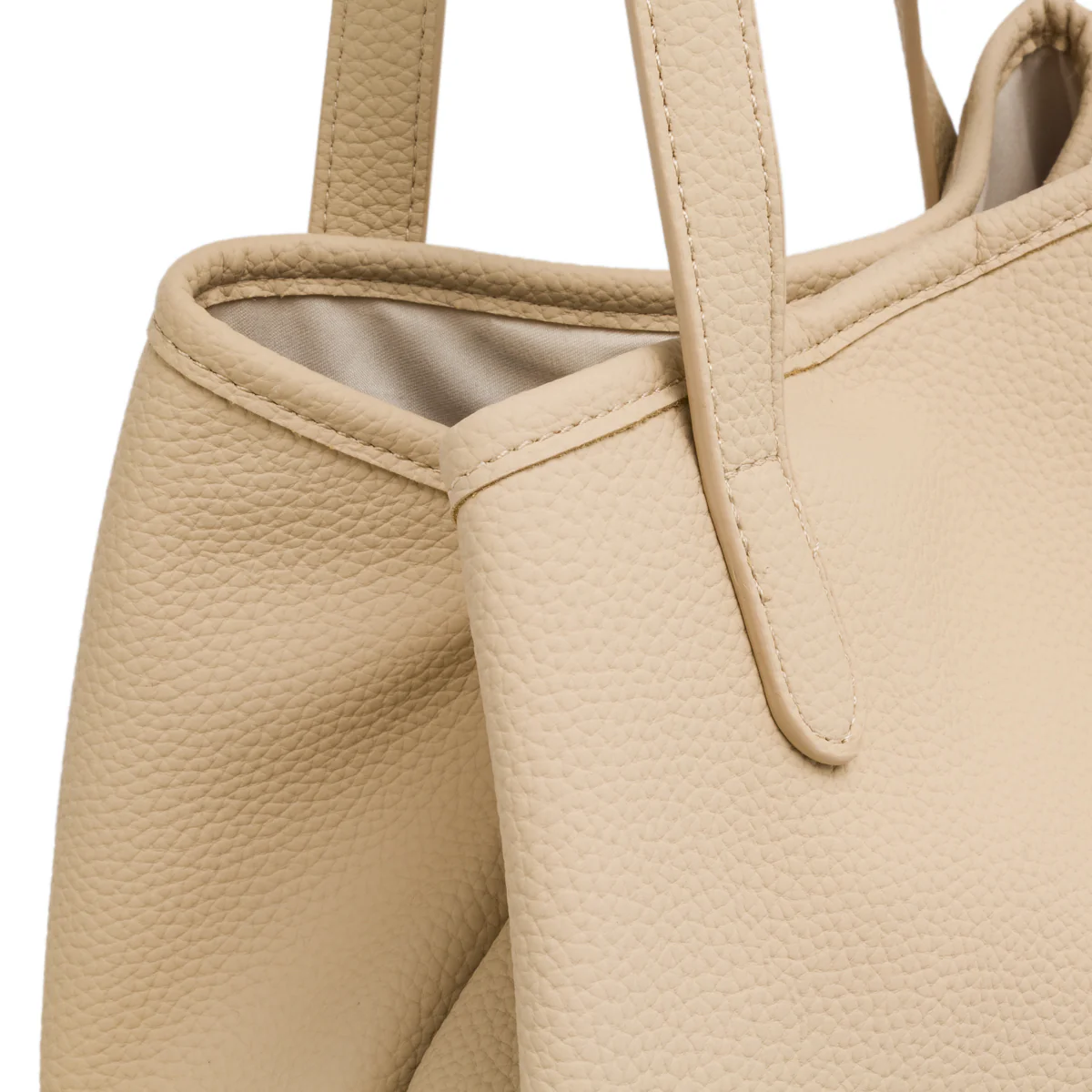 Borsa Tote bag beige da Donna con bottone magnetico Lora Ferres - Image 2