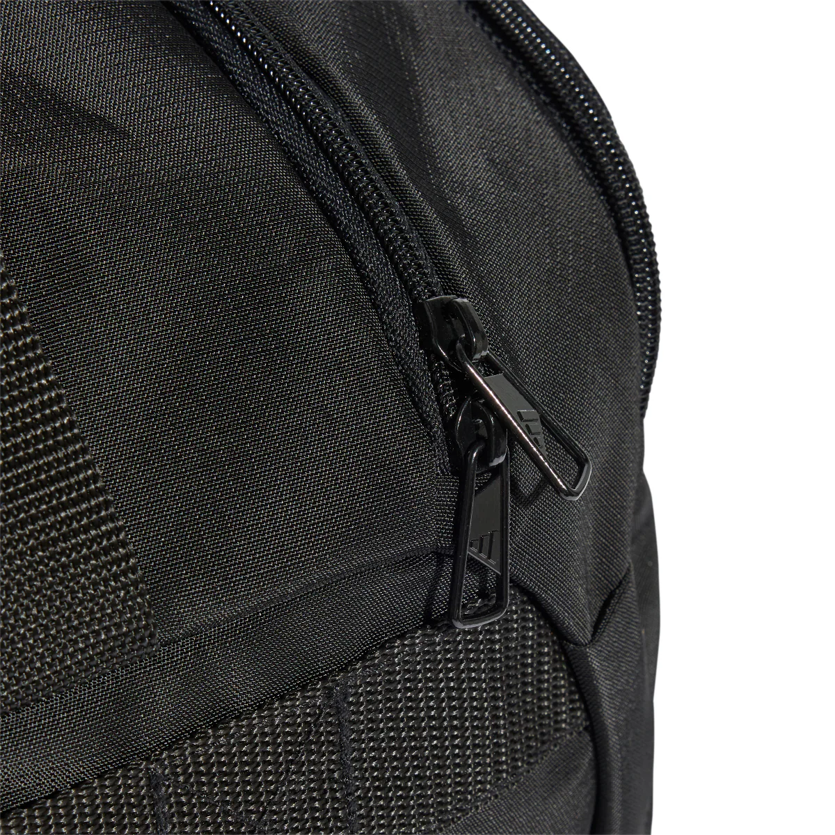 Borsone sportivo unisex adidas nero per allenamento - Image 6