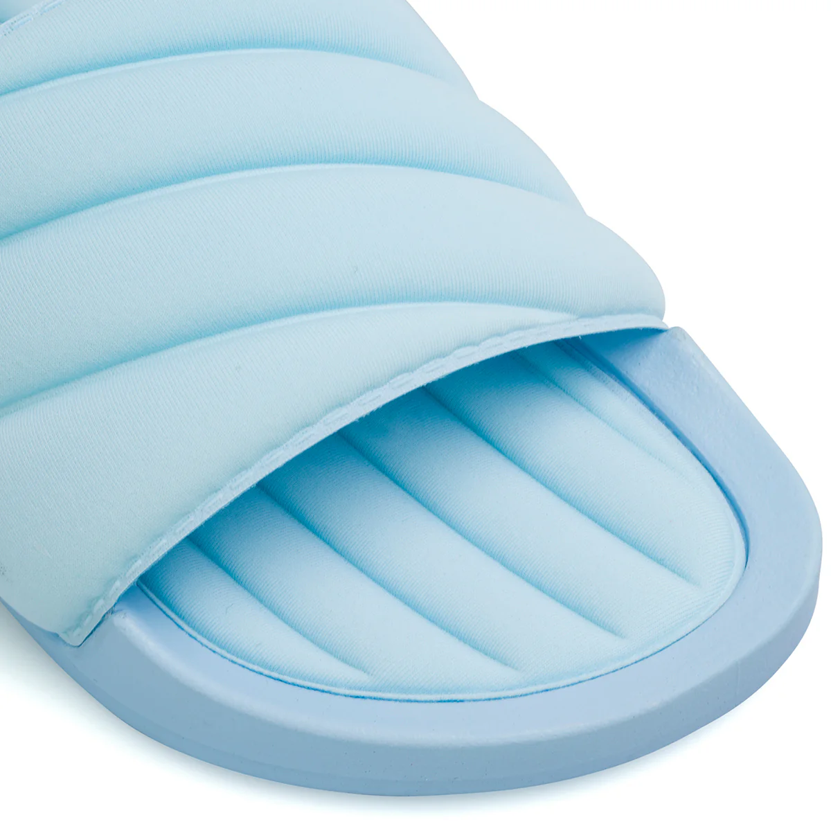 Ciabatte azzurre da donna effetto trapuntato con fascia singola Lora Ferres - Image 6