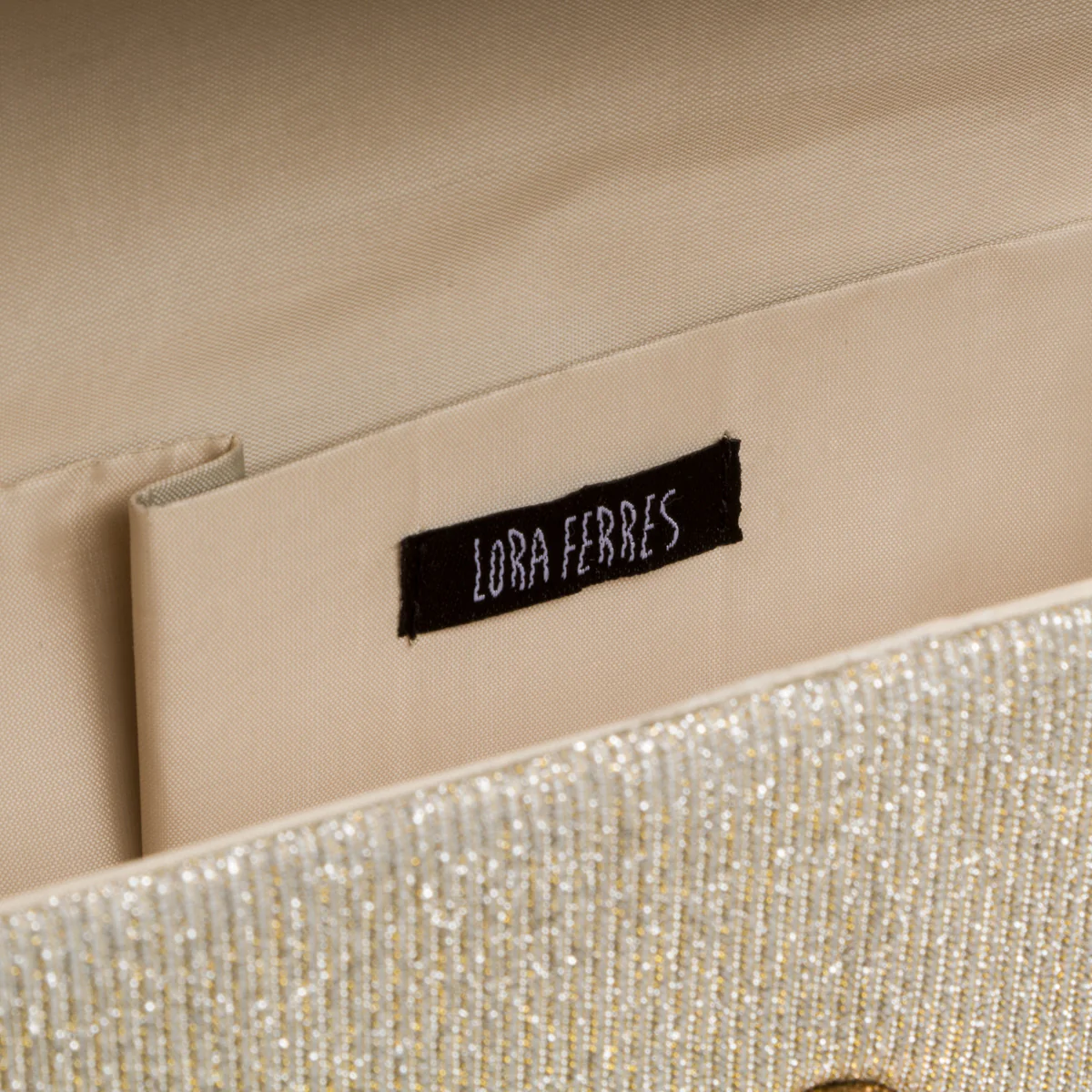 Clutch oro con glitter da donna Lora Ferres - Image 4