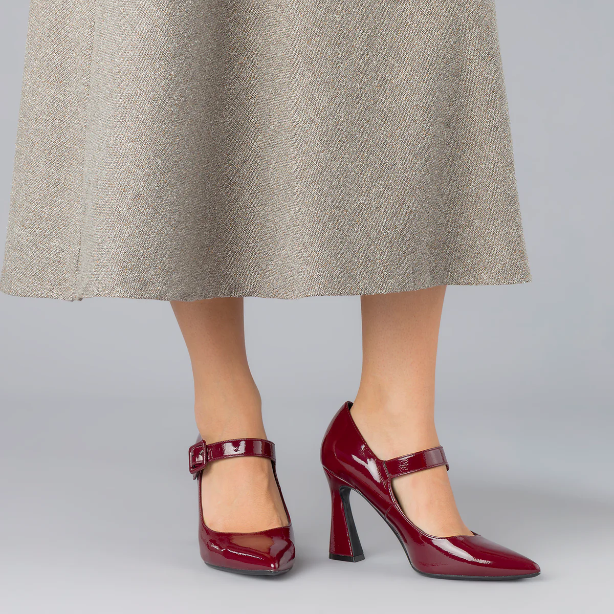 Décolleté bordeaux da Donna effetto vernice con tacco 9 cm Lora Ferres - Image 2