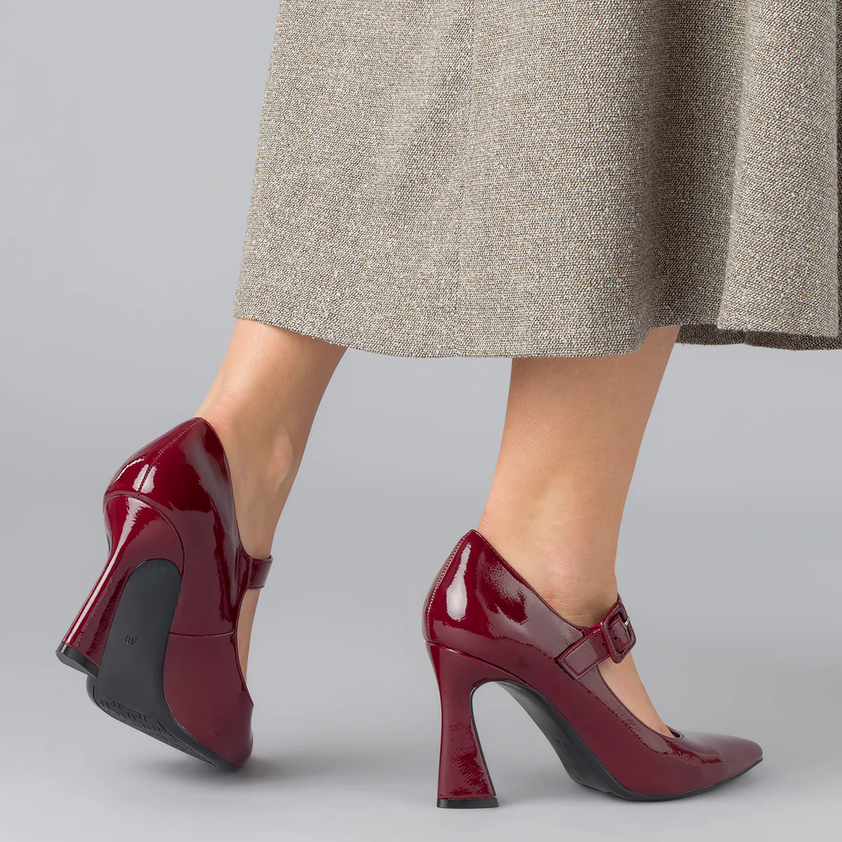 Décolleté bordeaux da Donna effetto vernice con tacco 9 cm Lora Ferres - Image 3