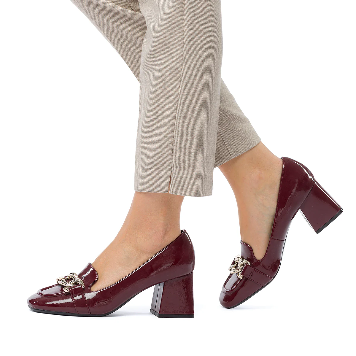 Décolleté bordeaux in vernice con maxi-catena e tacco 6,5 cm Lora Ferres