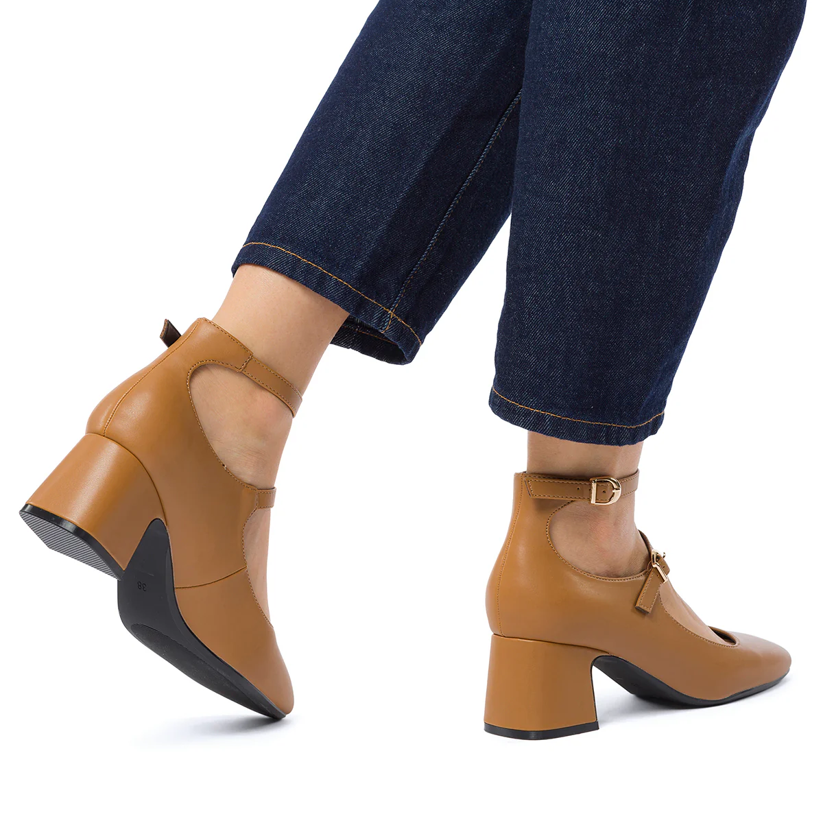 Décolleté Mary Jane marroni con cinturini e tacco a blocco 5,5 cm Lora Ferres - Image 3