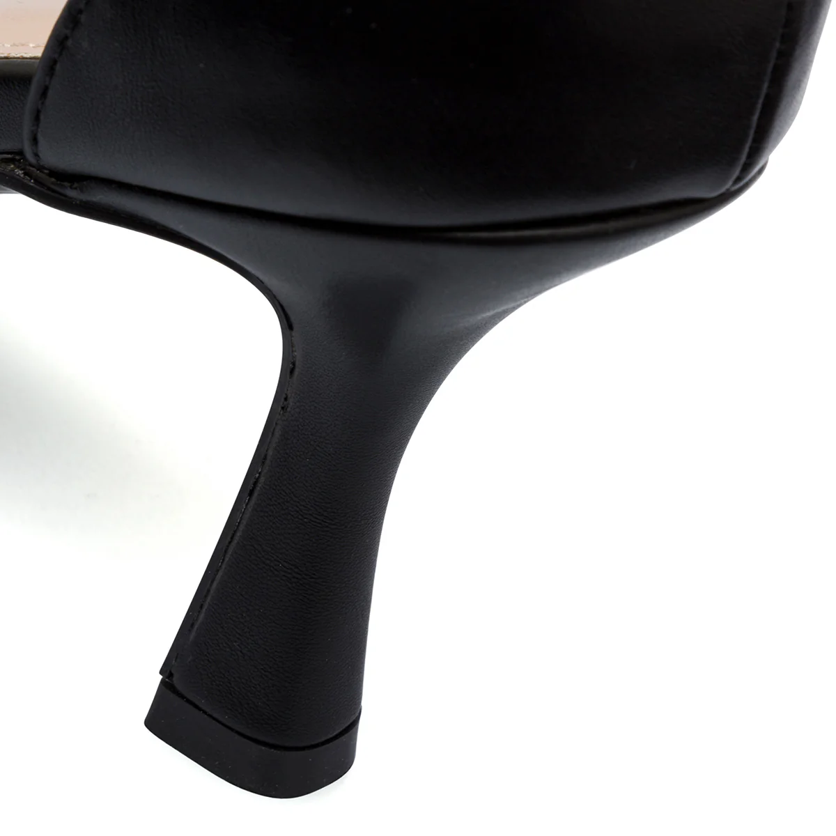 Décolleté nere a punta da Donna con cinturino alla caviglia e tacco 7 cm Lora Ferres - Image 6