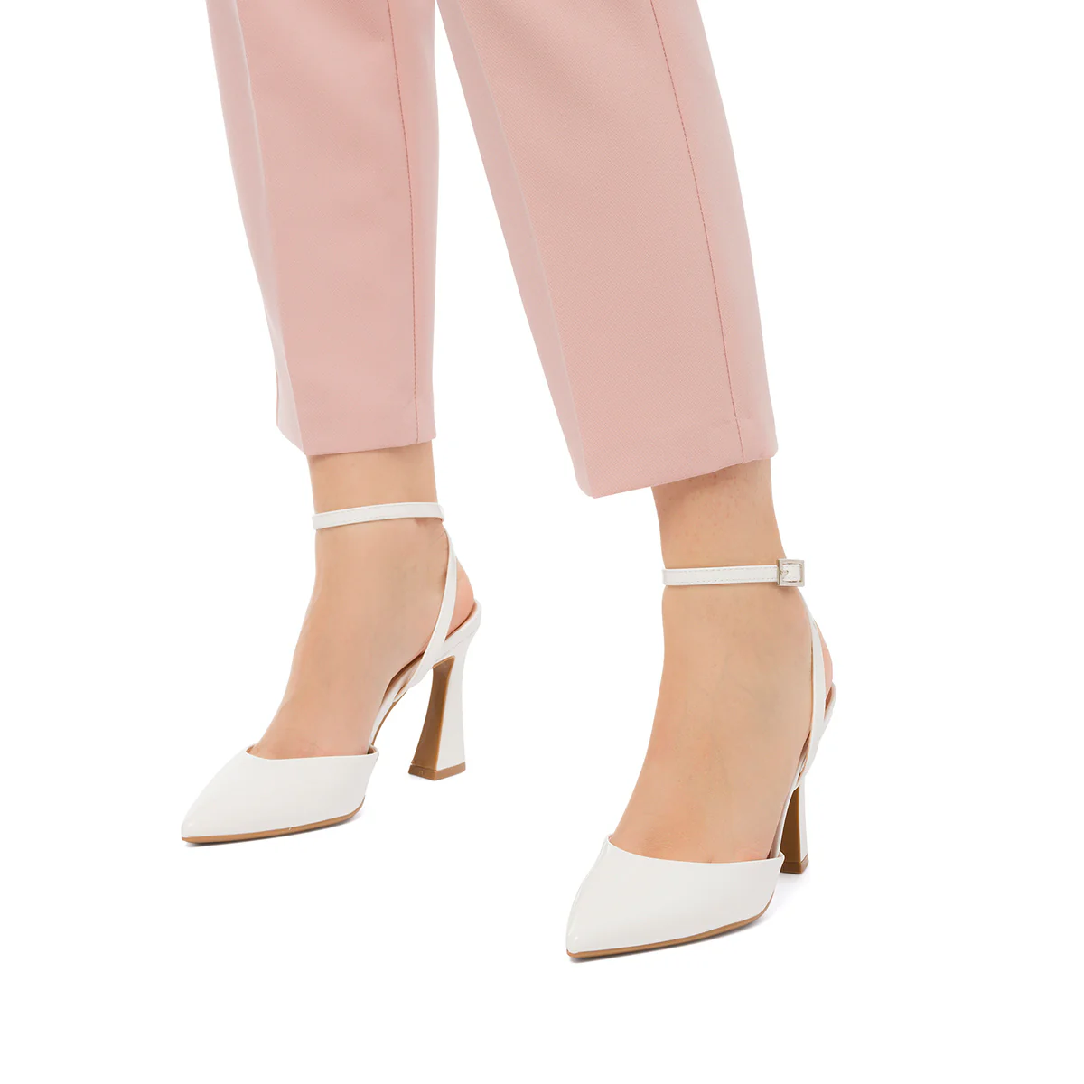Décolleté slingback bianche effetto vernice con cinturino alla caviglia e tacco 9 cm Swish Jeans - Image 3