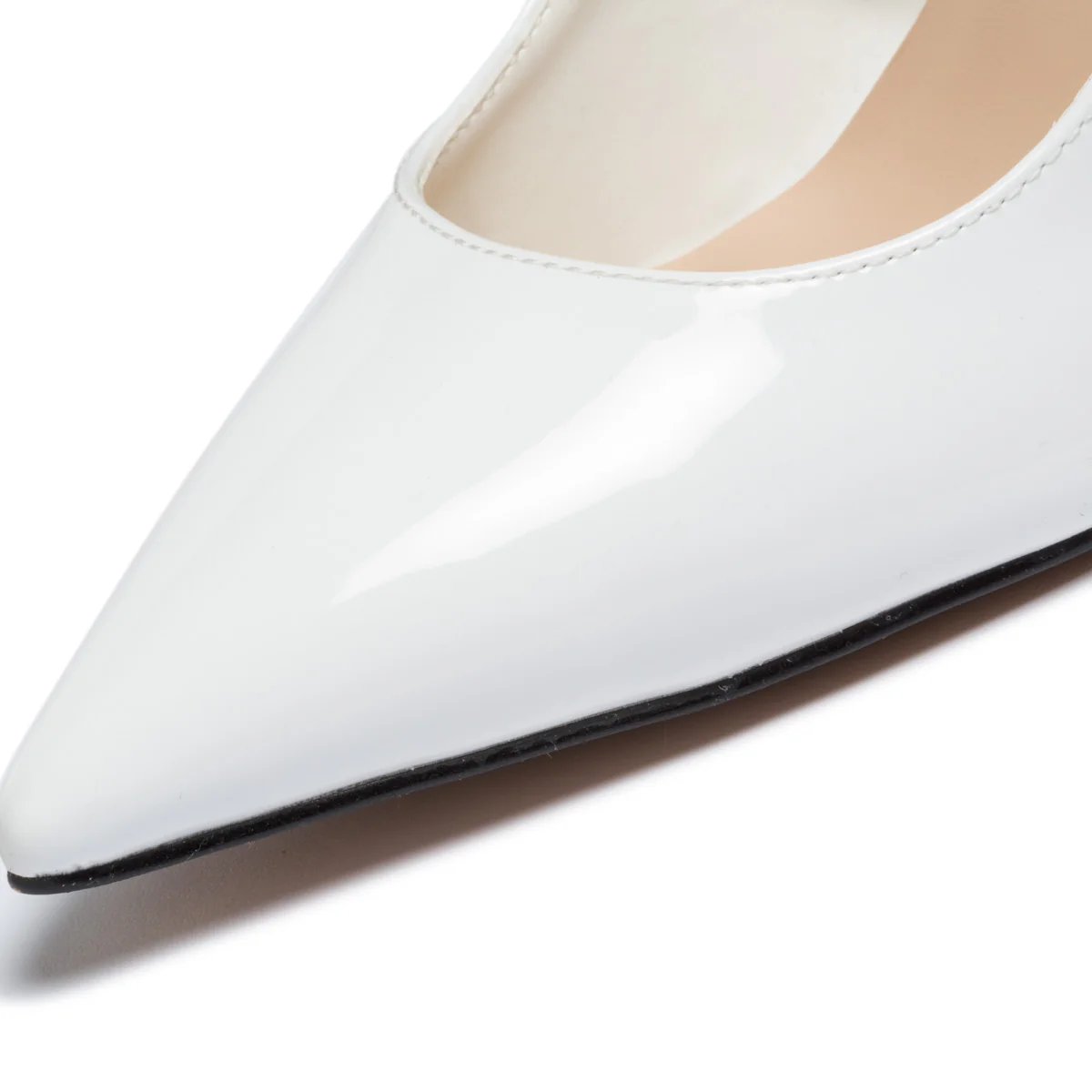 Décolleté slingback bianche effetto vernice Lora Ferres - Image 5