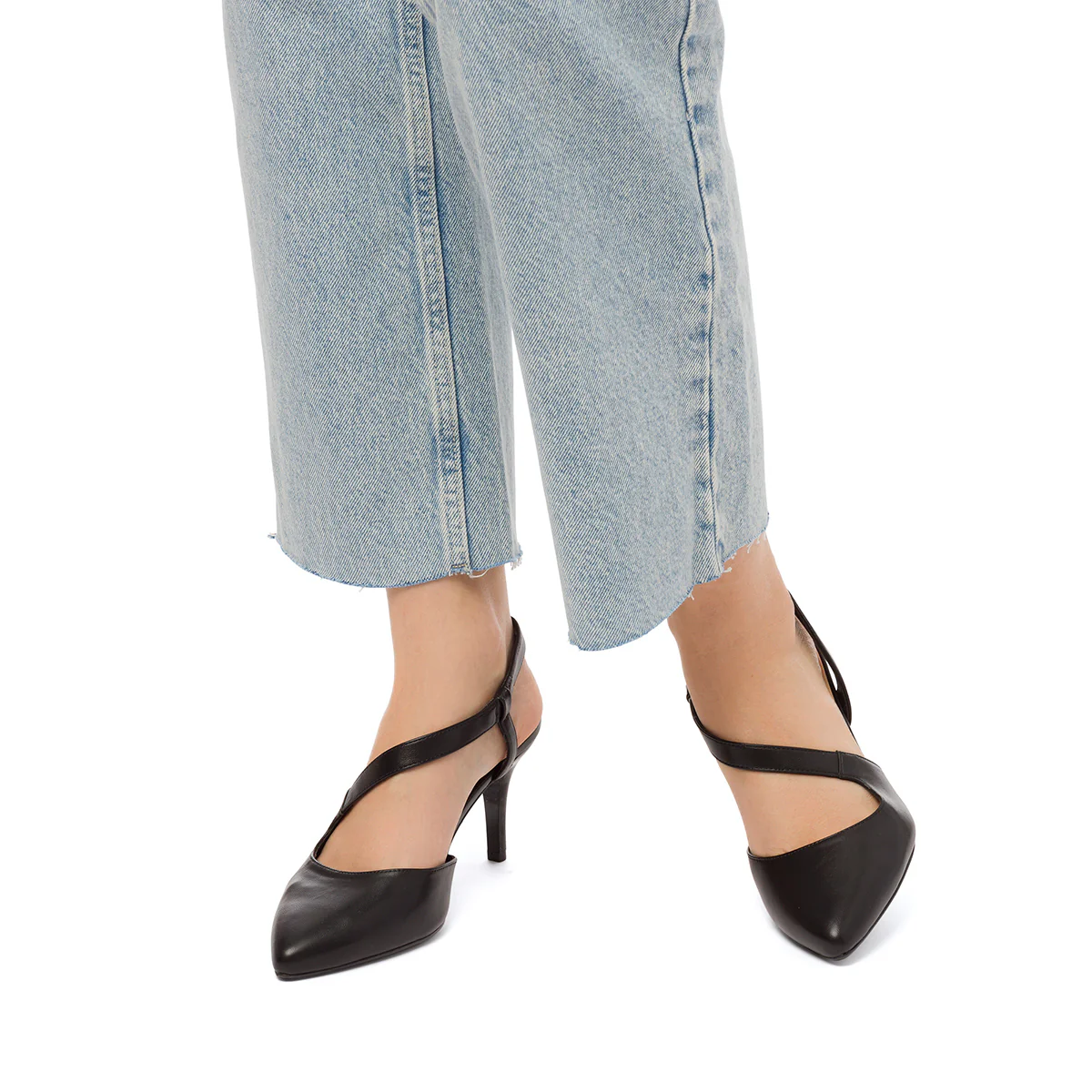 Décolleté slingback nere con tacco a stiletto 7 cm Lora Ferres - Image 2