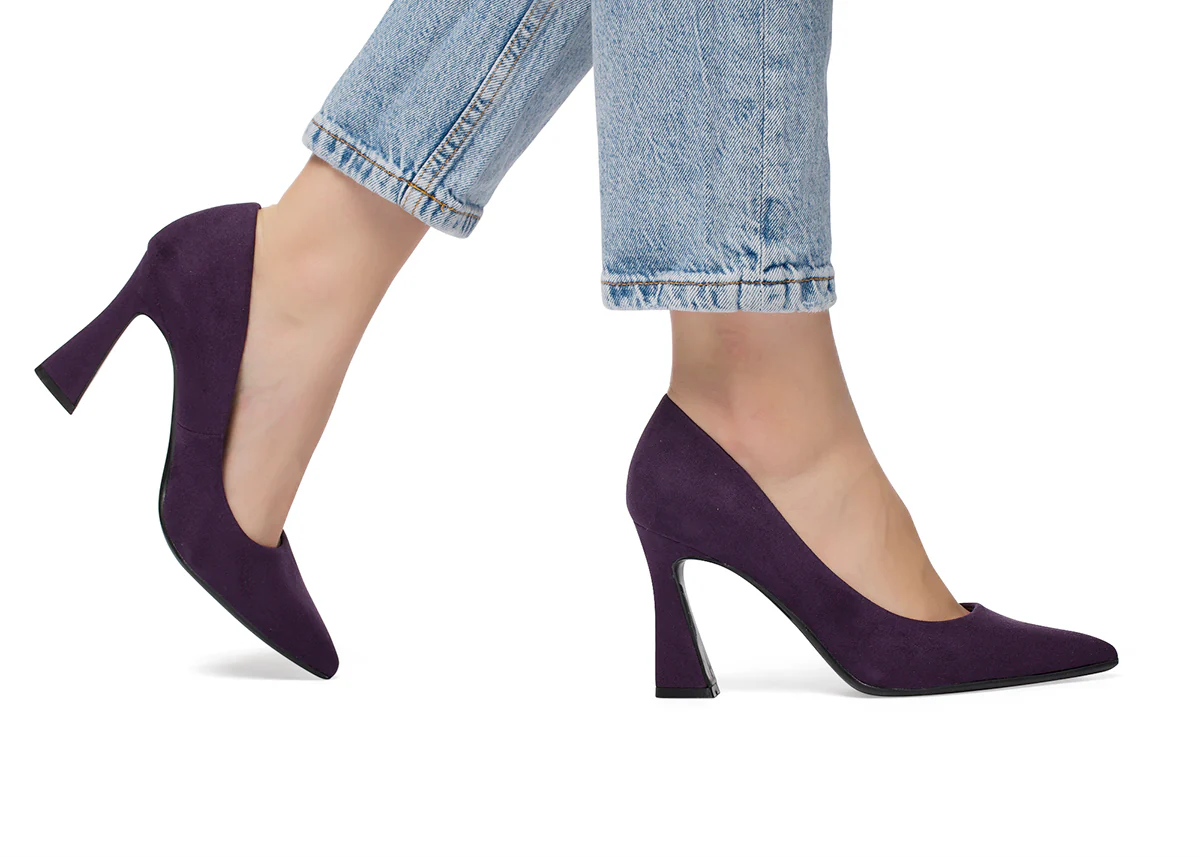 Décolleté viola in microfibra con tacco a campana 9 cm Lora Ferres - Image 2