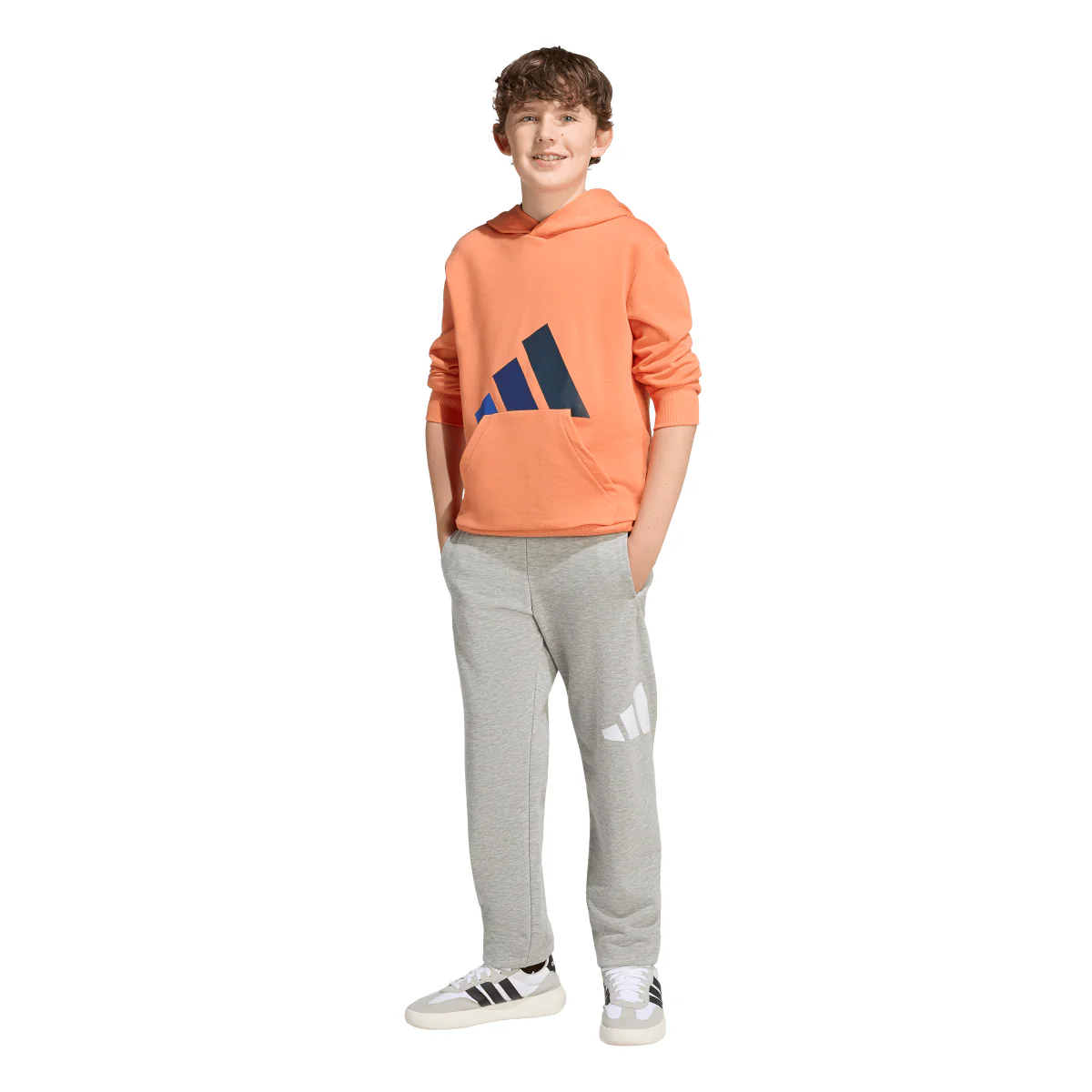 Felpa da bambino arancione con cappuccio e grande logo blu adidas - Image 5