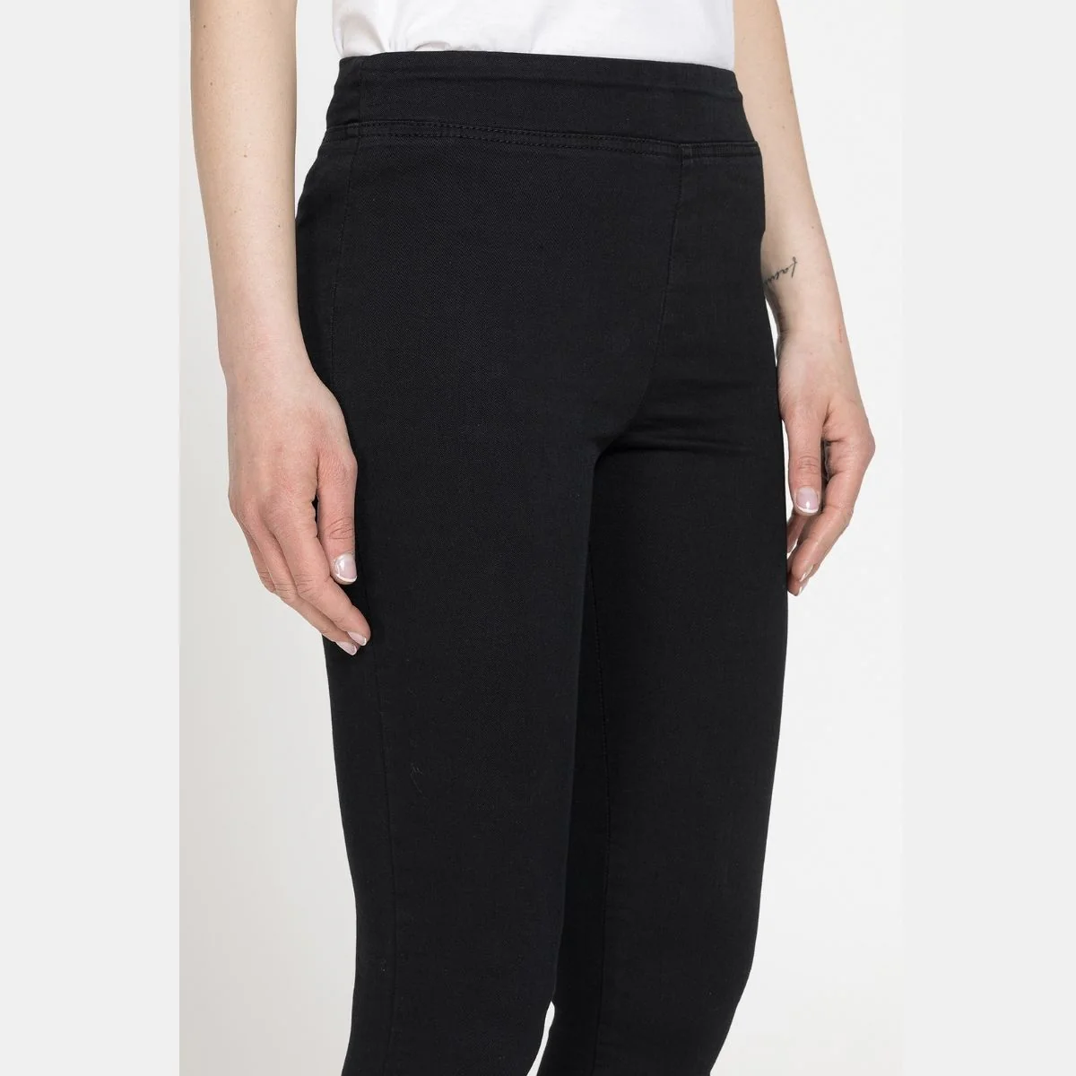 Legg-jeans neri da donna effetto perfetto Carrera Jeans - Image 4