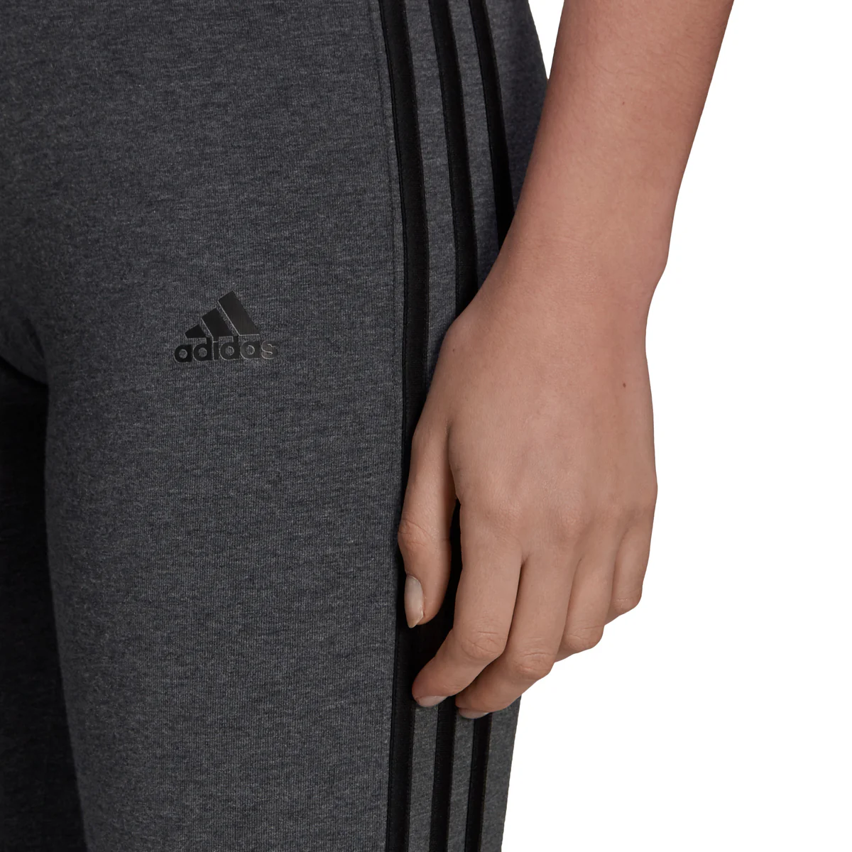 Leggings grigi adidas LOUNGEWEAR Essentials 3-Stripes - Image 4
