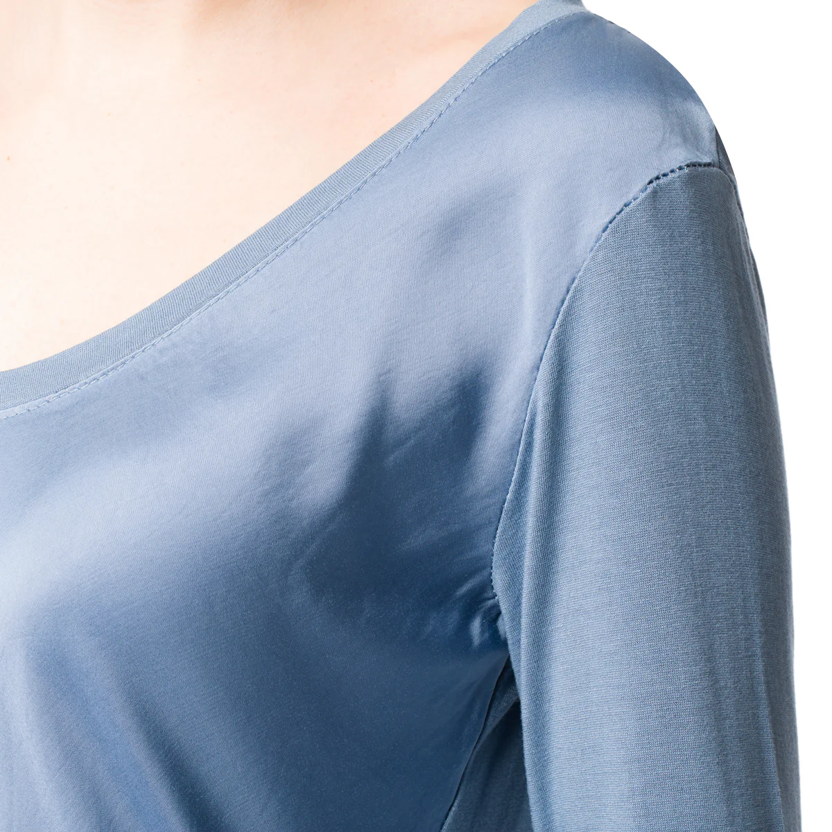 Maglia azzurra a maniche lunghe con scollo a V da donna Swish Jeans - Image 3