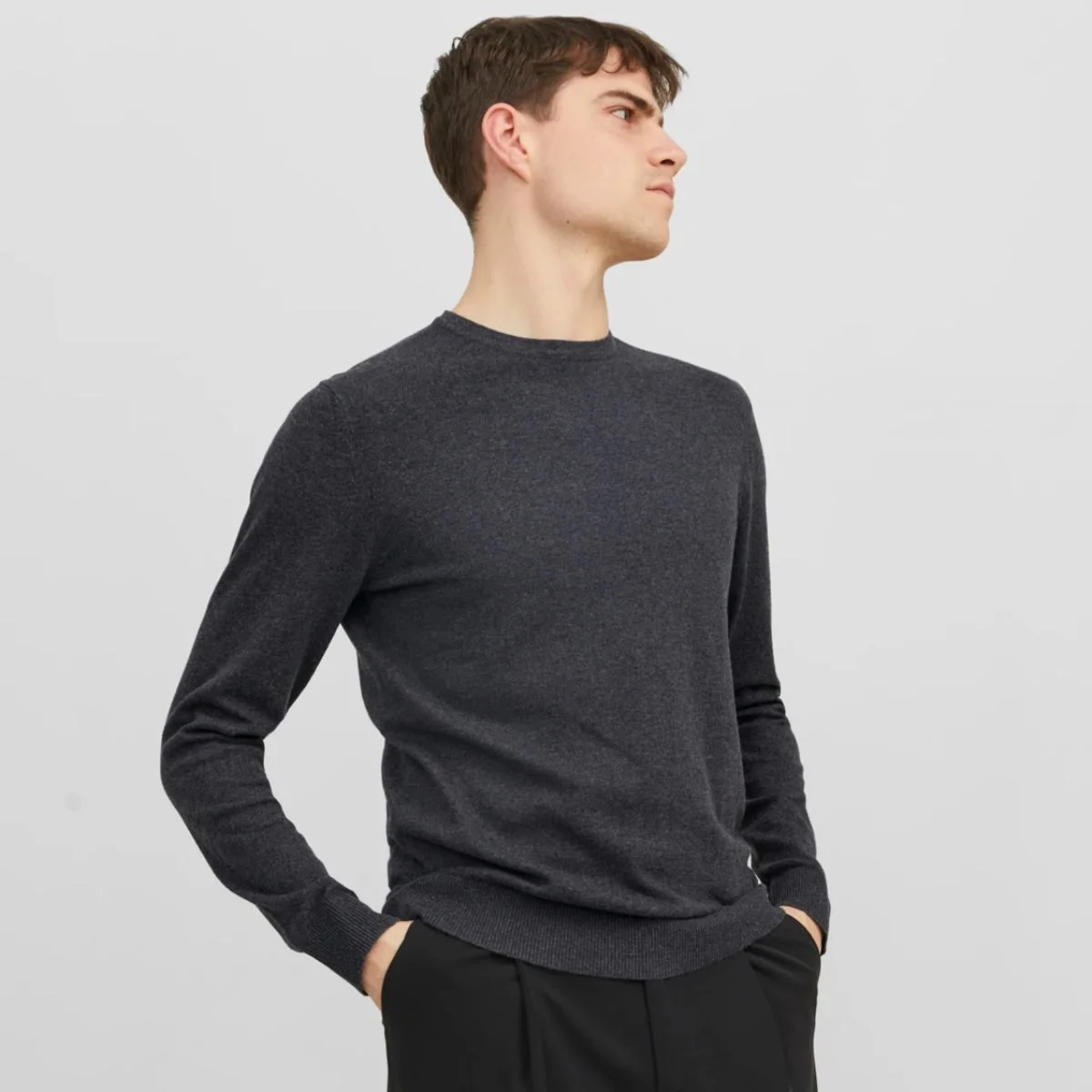 Maglioncino girocollo da uomo grigio scuro Jack & Jones