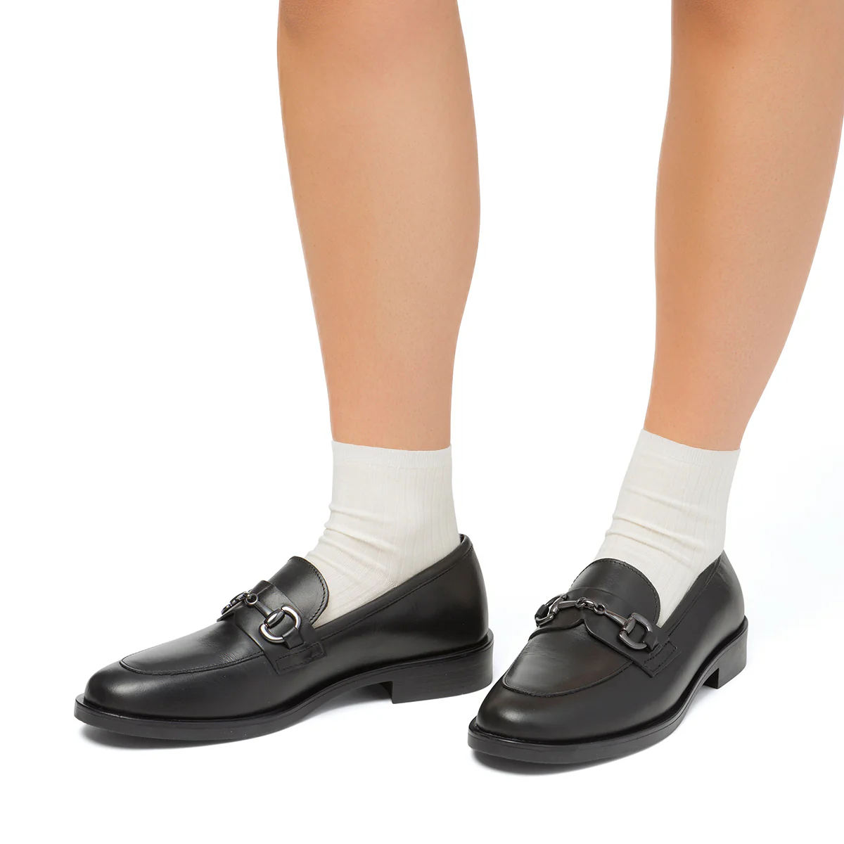 Mocassini da donna neri con morsetto P Essentials