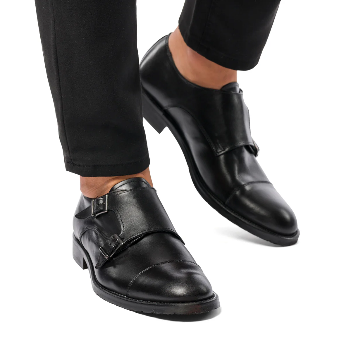 Scarpe monk-strap nere eleganti in pelle con chiusura a doppia fibbia da uomo Primopiano - Image 3