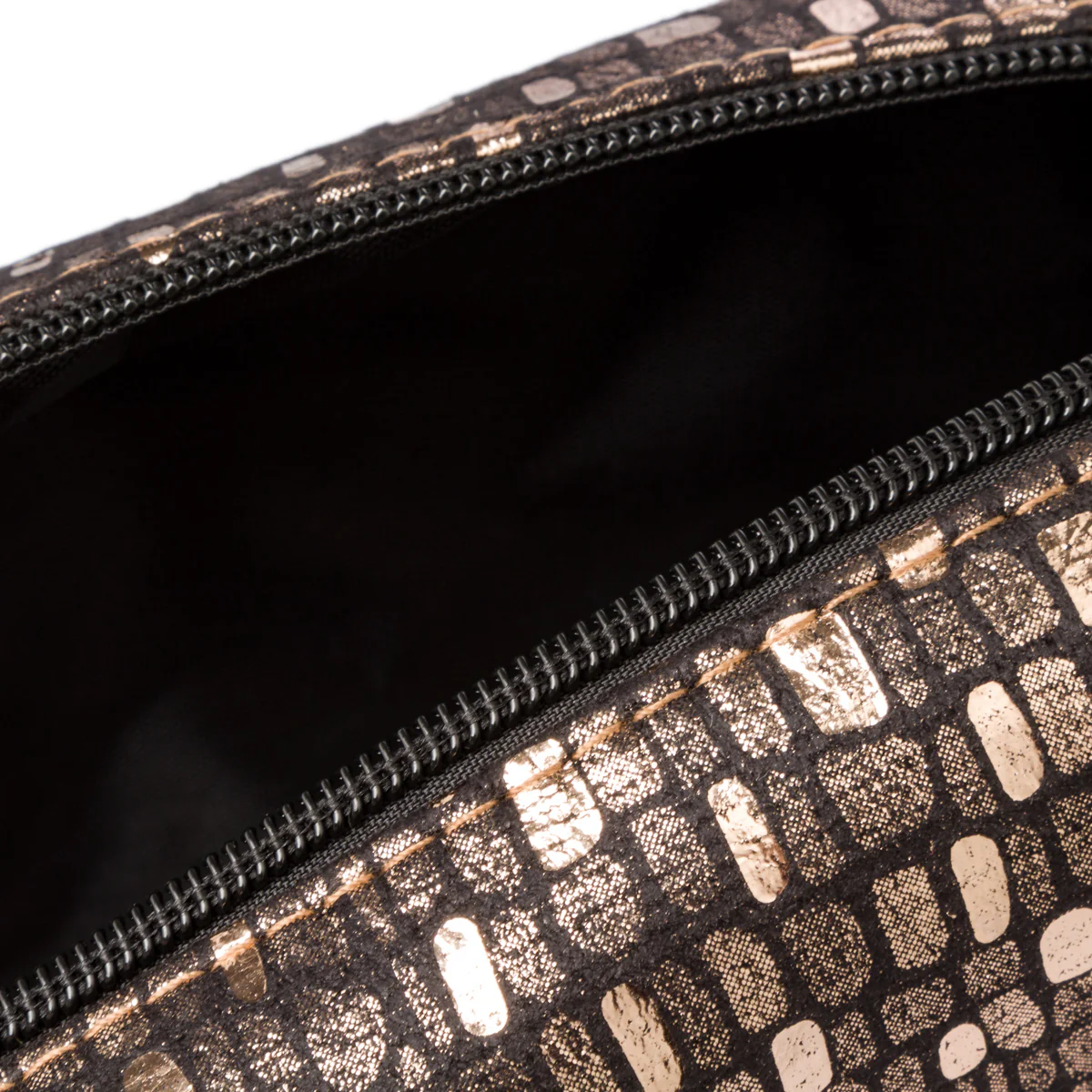 Necessaire oro da donna con chiusura a zip Camomilla Milano - Image 5