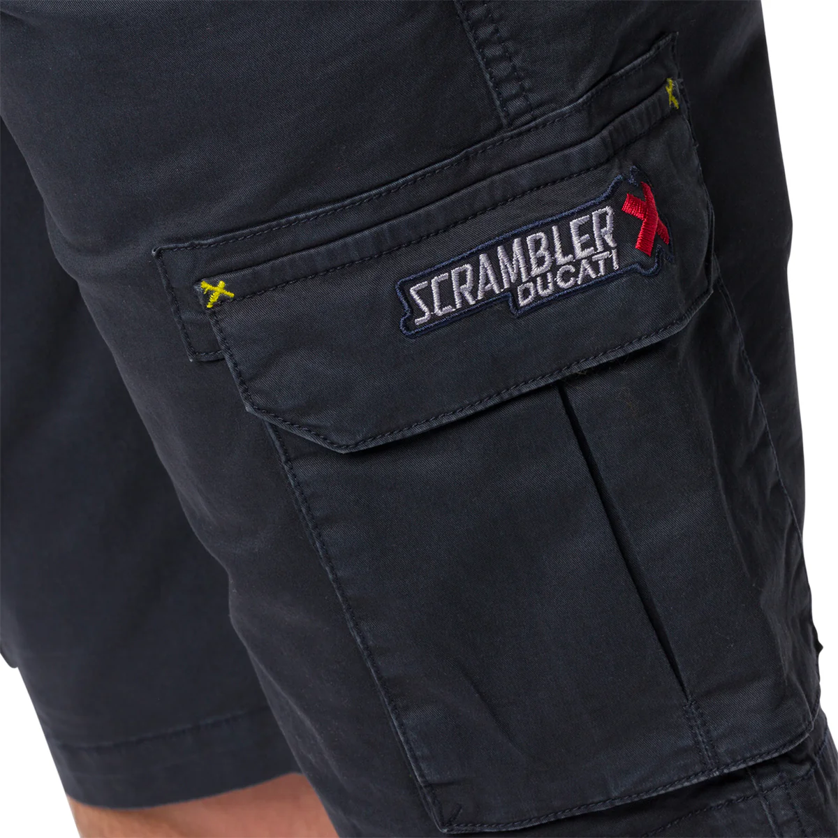 Pantaloncini bermuda blu navy da uomo con tasconi Scrambler Ducati X Cargo Shorts - Image 4