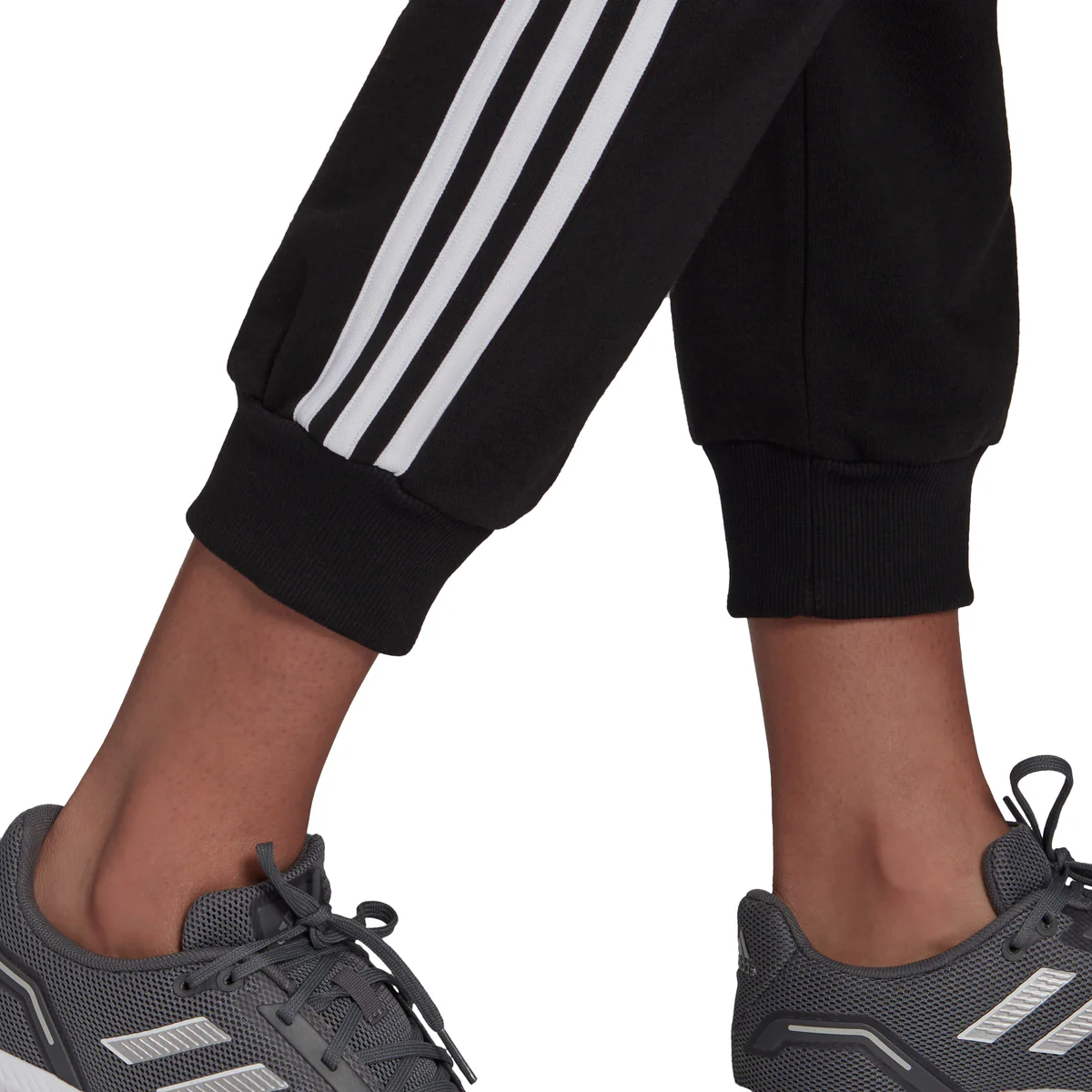 Pantaloni 7/8 neri da donna adidas Essentials Studio Lounge Cuffed 3-Stripes - Image 5