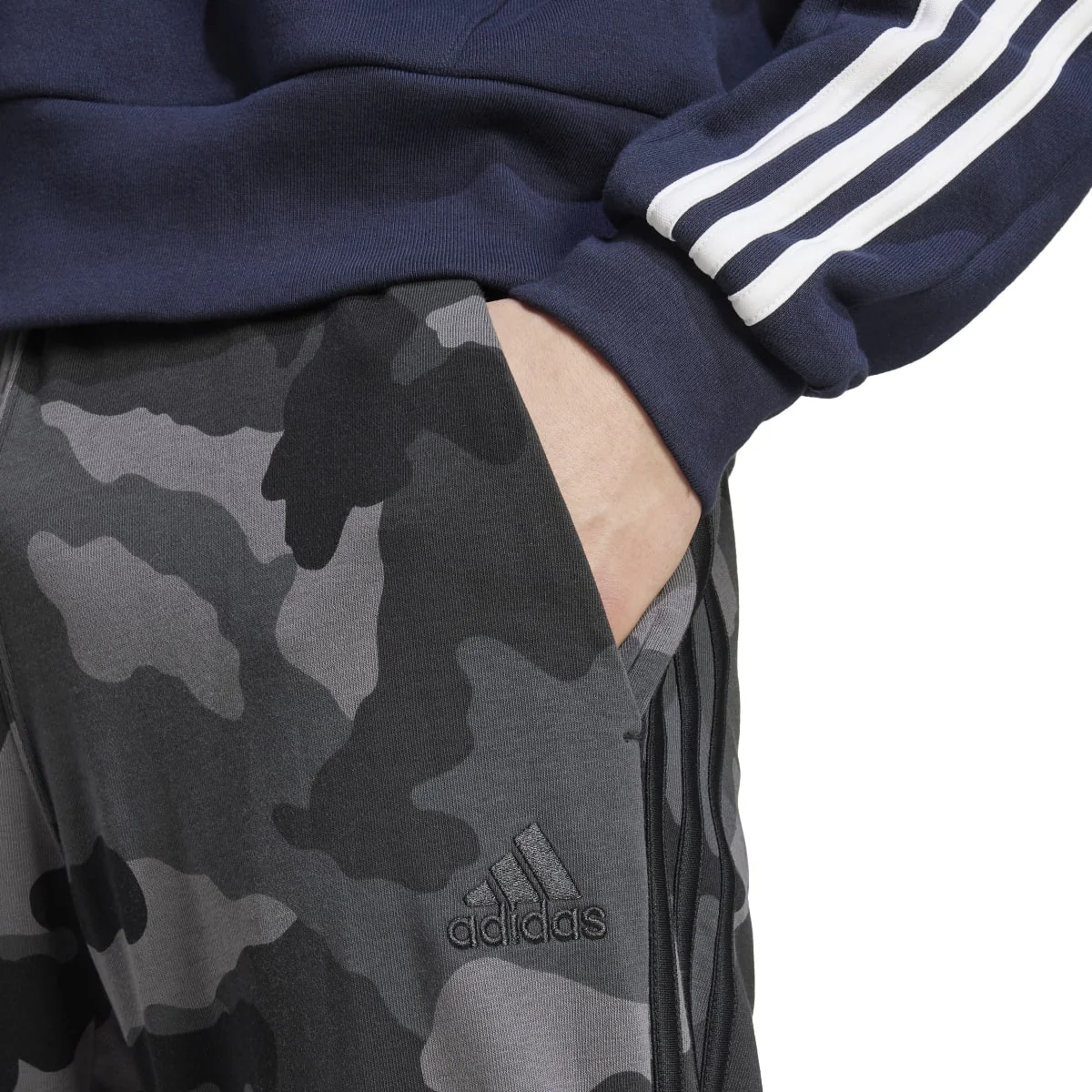 Pantaloni da uomo Seasonal Essentials Camouflage adidas - Image 4