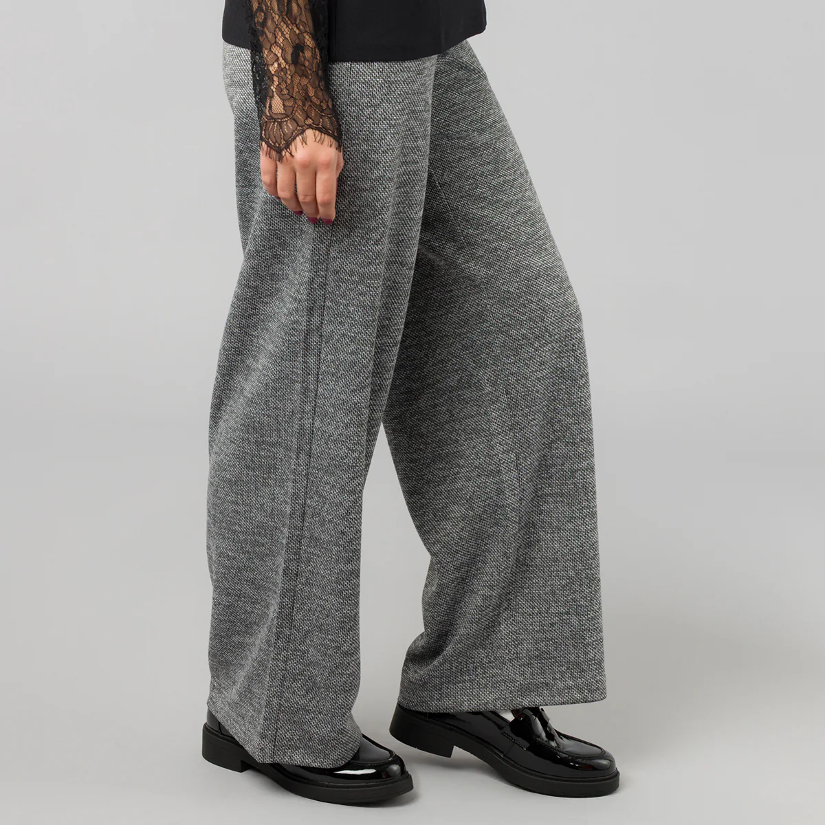 Pantaloni in tessuto morbido ampi grigio chiaro da Donna Vero Moda