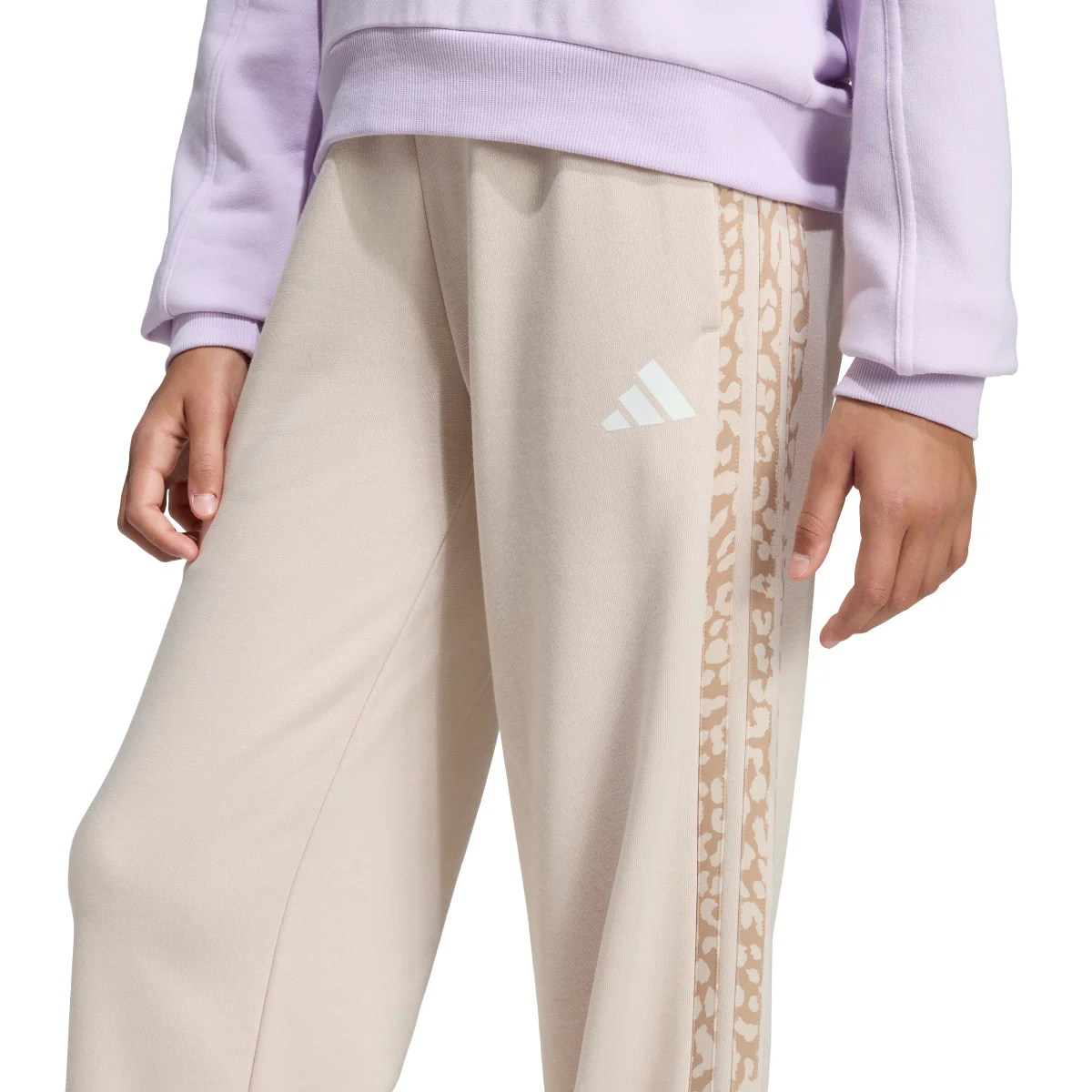 Pantaloni sportivi bambina beige adidas con stampa animalier laterale - Image 2