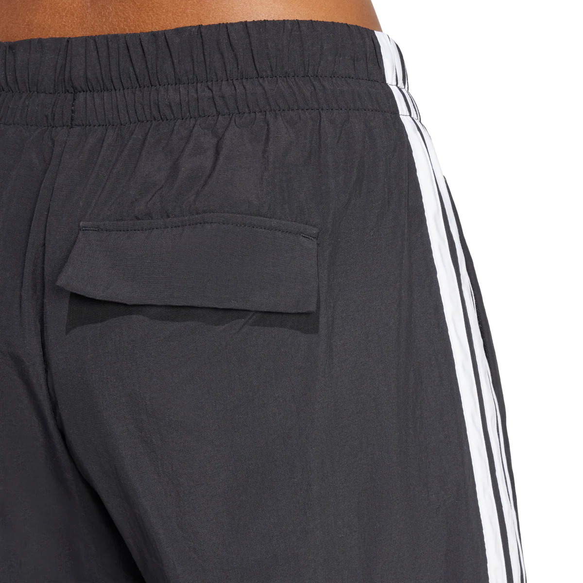 Pantaloni sportivi cargo a gamba larga da Donna neri adidas - Image 5