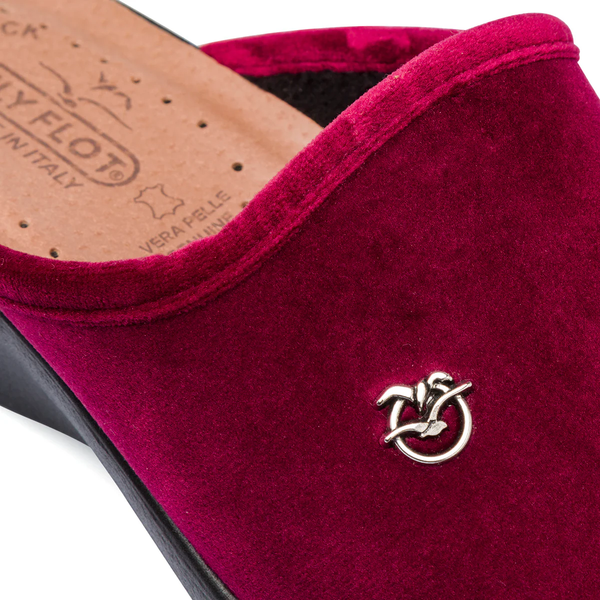 Pantofole bordeaux da Donna in pelle effetto velluto Fly Flot - Image 5