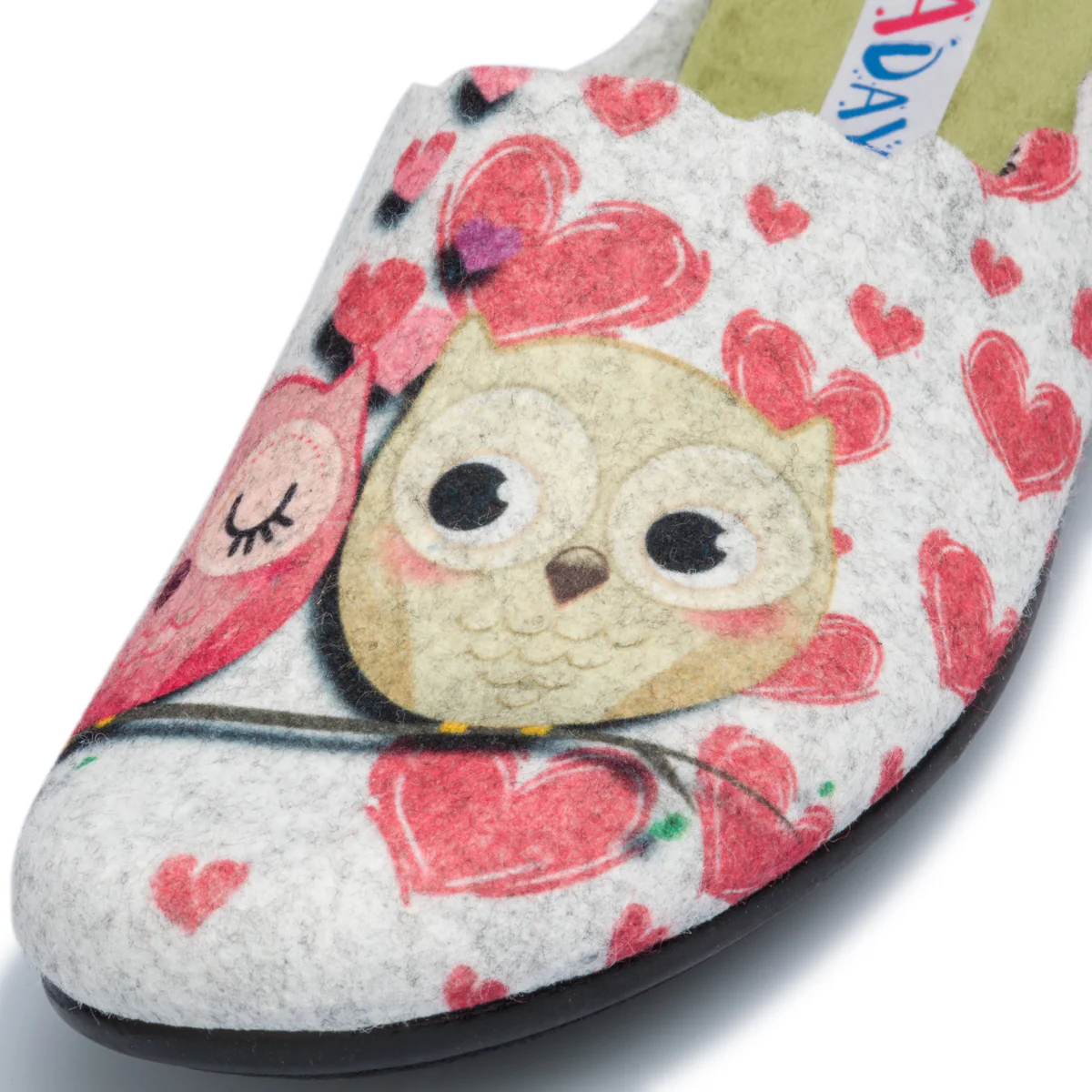 Pantofole da donna bianche in tessuto con cuoricini Aday's - Image 5