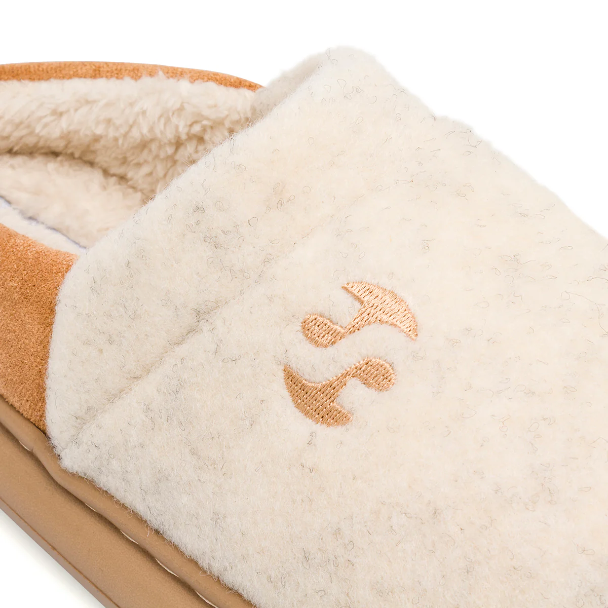 Pantofole da donna Superga beige e bianche in feltro con interno caldo - Image 5